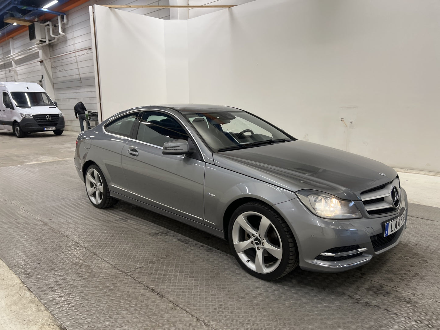 Mercedes-Benz C 180 Coupé 156hk Sensorer Navi Drag Välservad