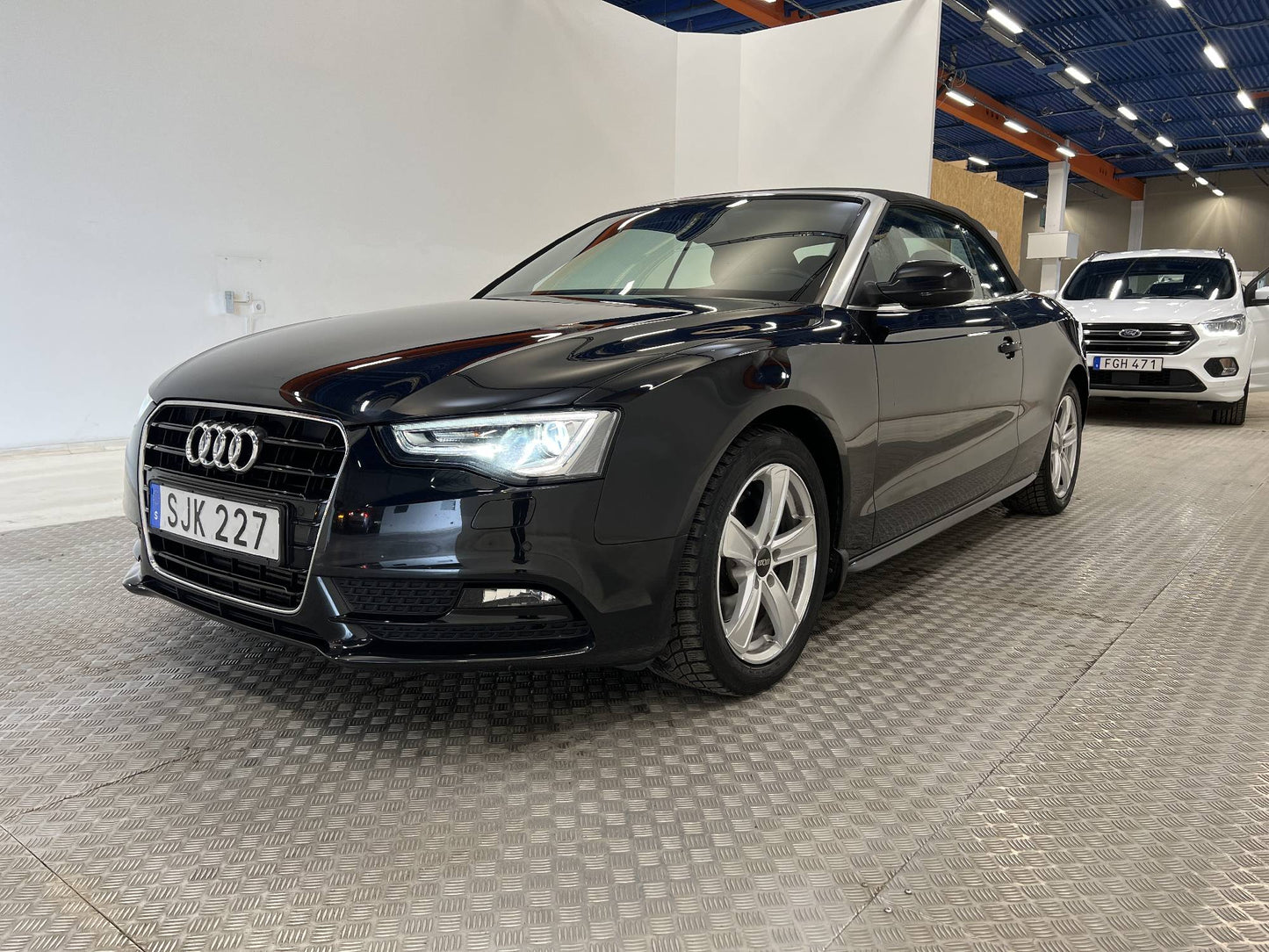 Audi A5 Cabriolet 1.8  170hk P-sensorer Nyservad Välservad