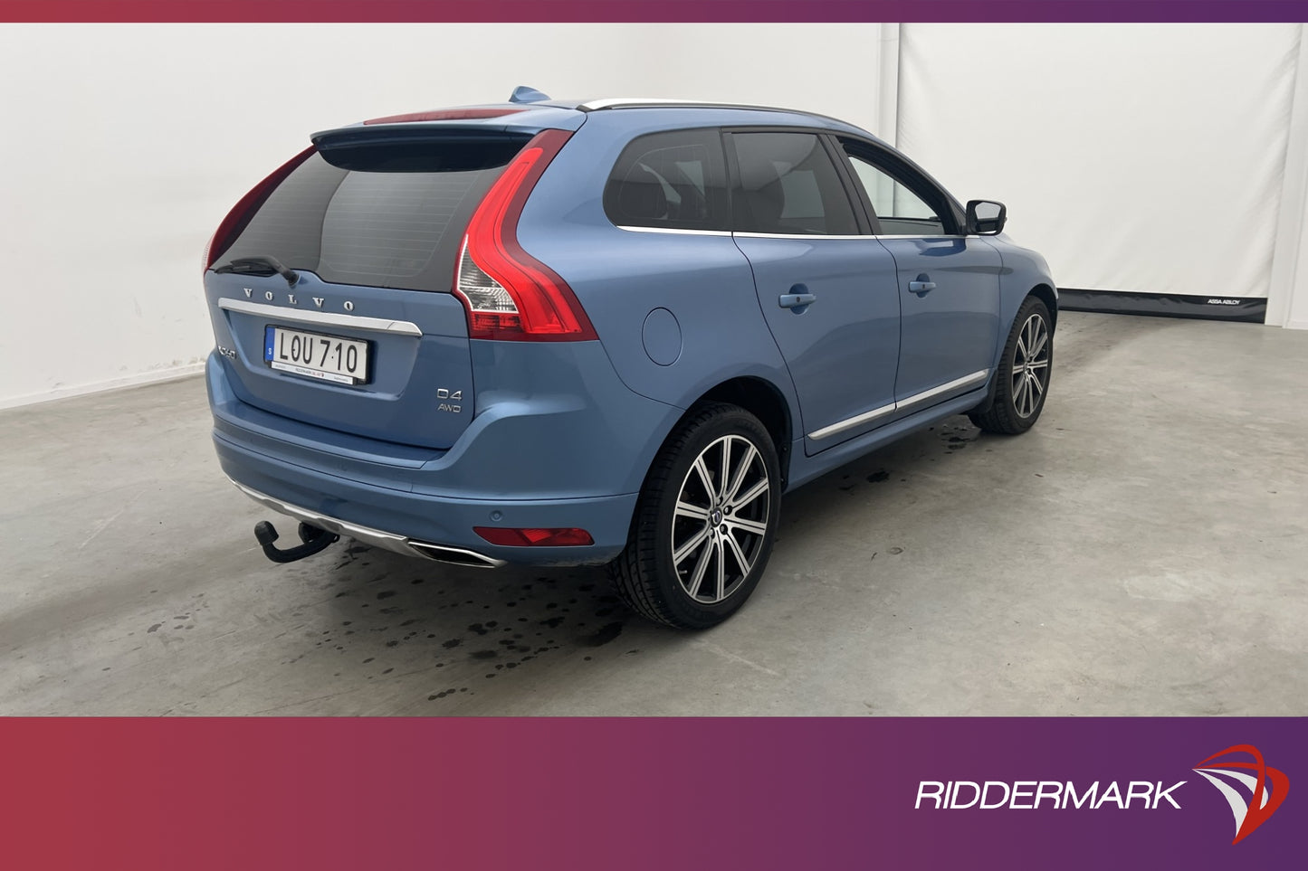 Volvo XC60 D4 AWD Summum VOC Pano Värm Navi Drag Välservad