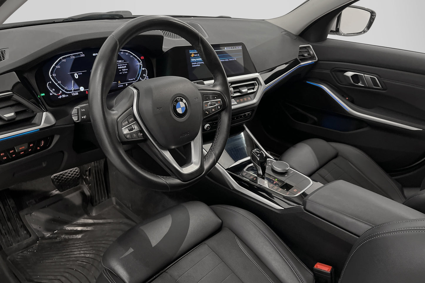 BMW 330 e Touring 292hk Sport line Cockpit Navi Ambient MOMS