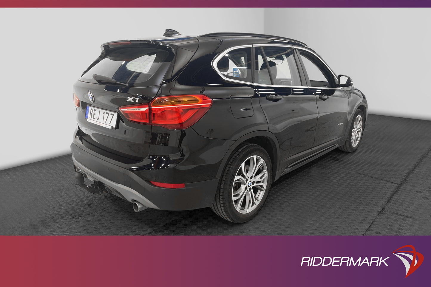 BMW X1 xDrive20d 190hk Sport line Drag P-sensorer Nyservad