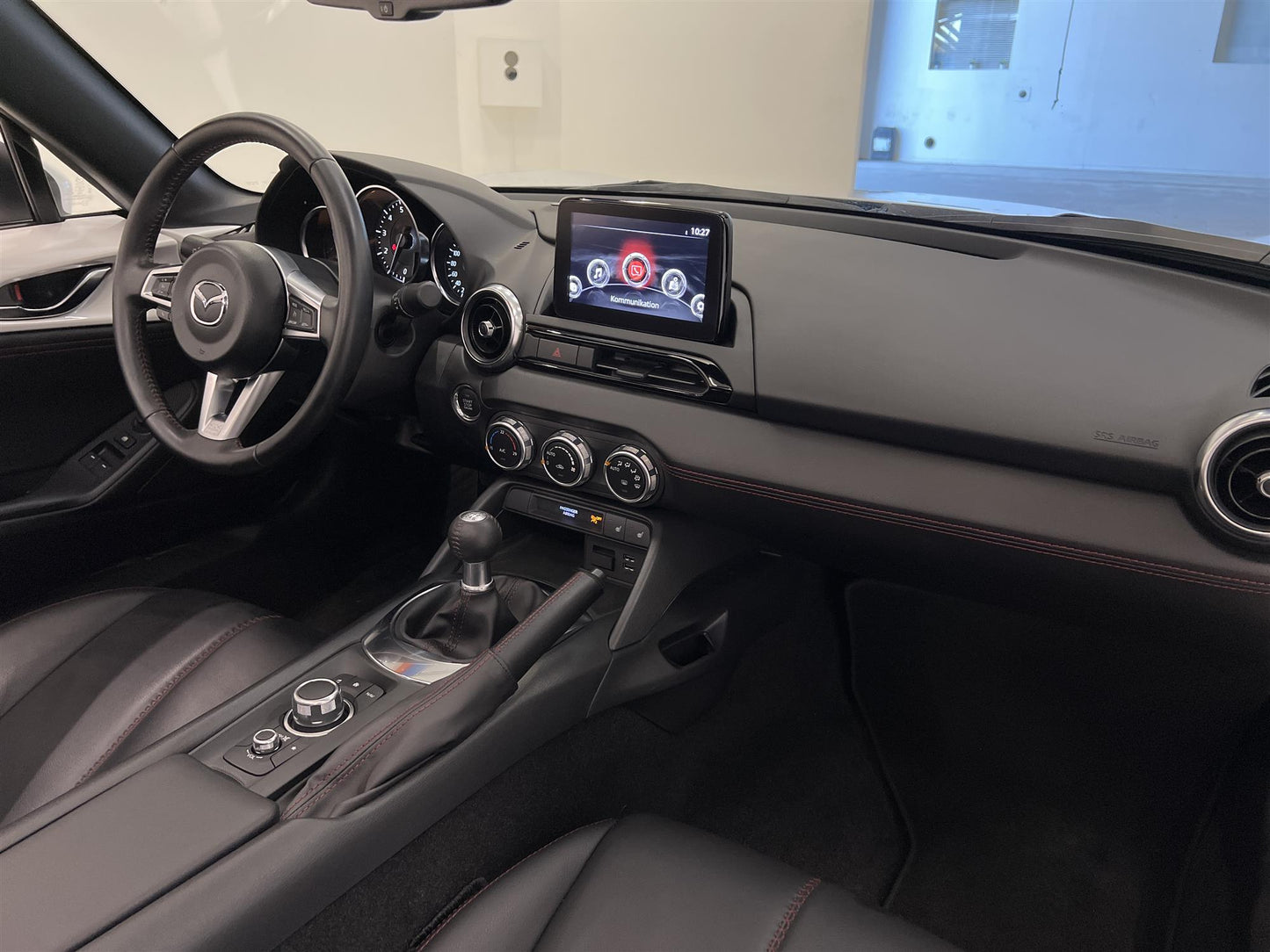 Mazda MX-5 2.0 SKYACTIV-G BOSE Skinn Keyless Nyservad Lågmil