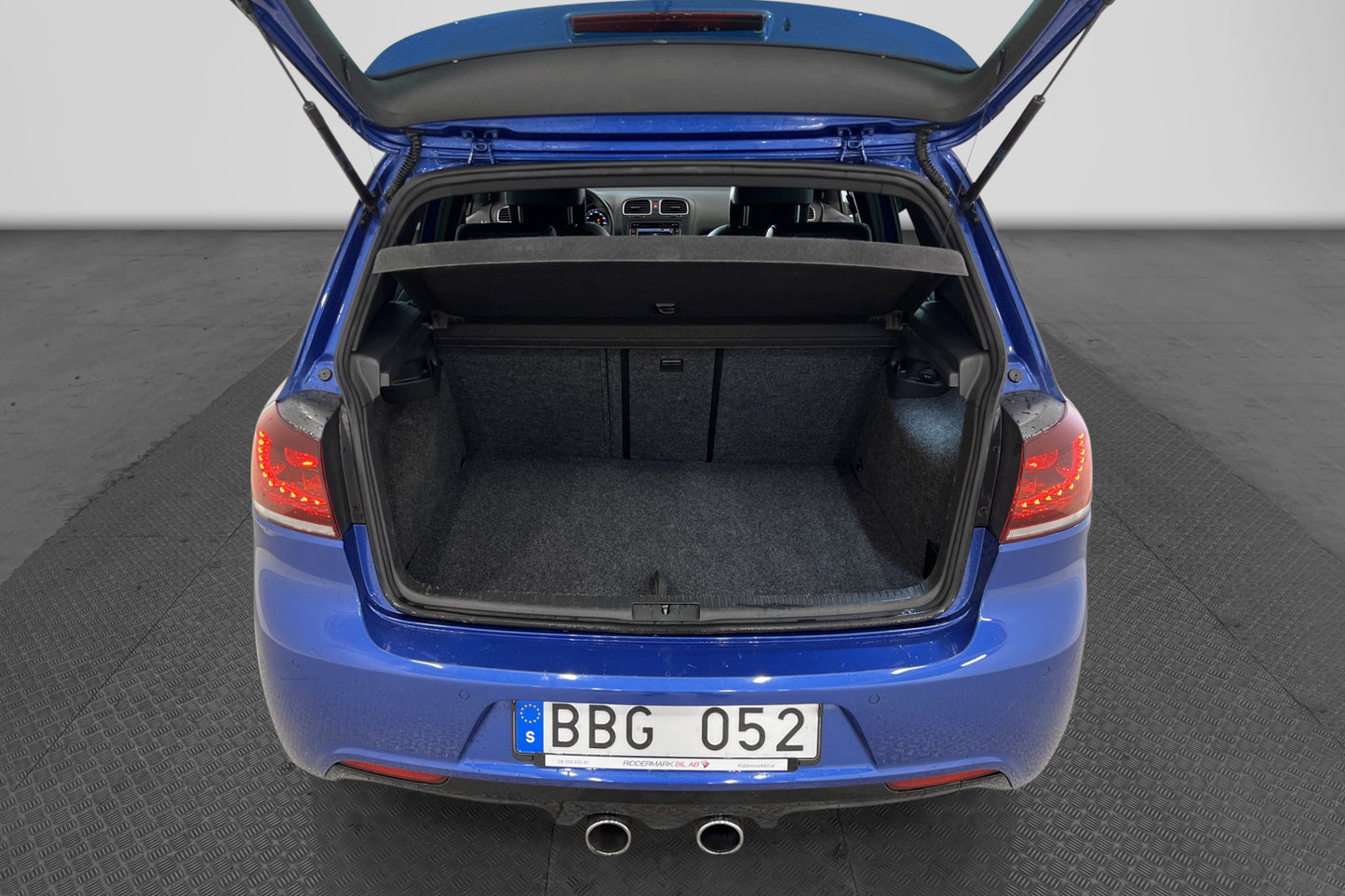 Volkswagen Golf R 2.0 270hk 4M Taklucka Dynaudio Skinn