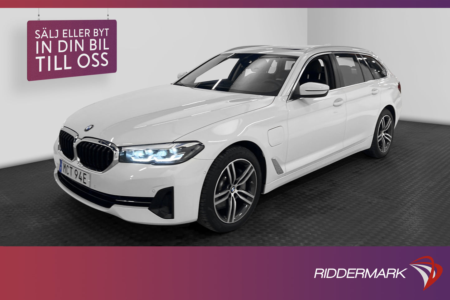 BMW 530e Touring xDrive Cockpit  Panorama Drag Skinn MOMS