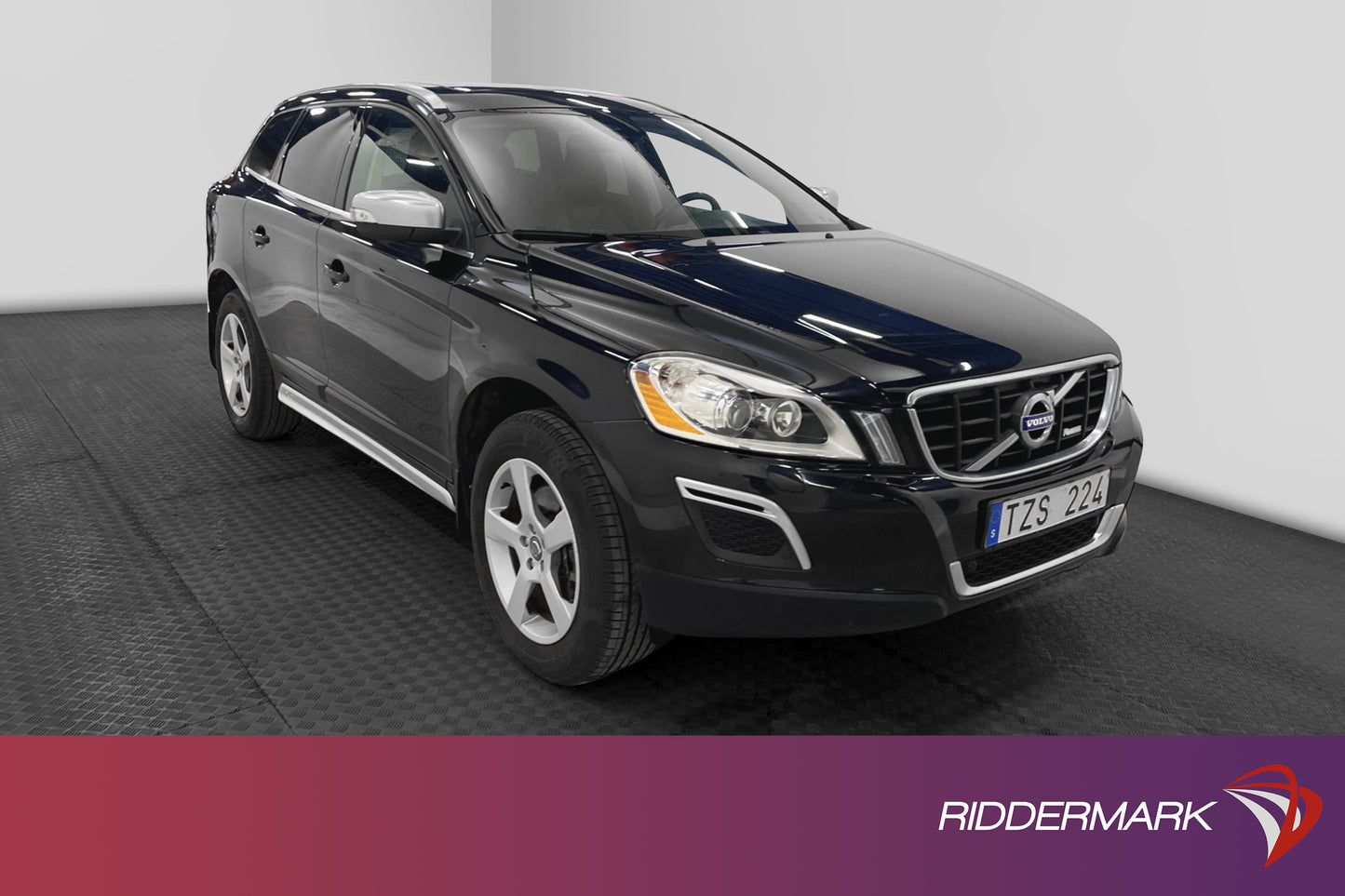 Volvo XC60 D4 163hk R-Design Pano Drag Navi Sensorer Välserv