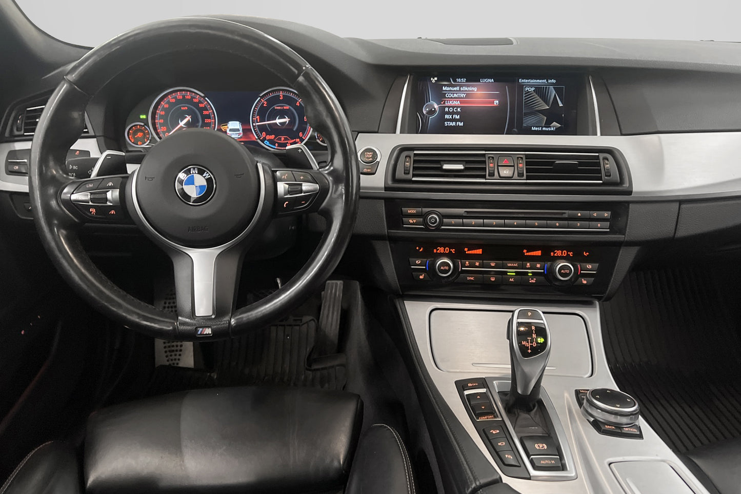 BMW 530d xDrive 258hk M-Sport Pano Dvärm 360° HuD Skinn Drag