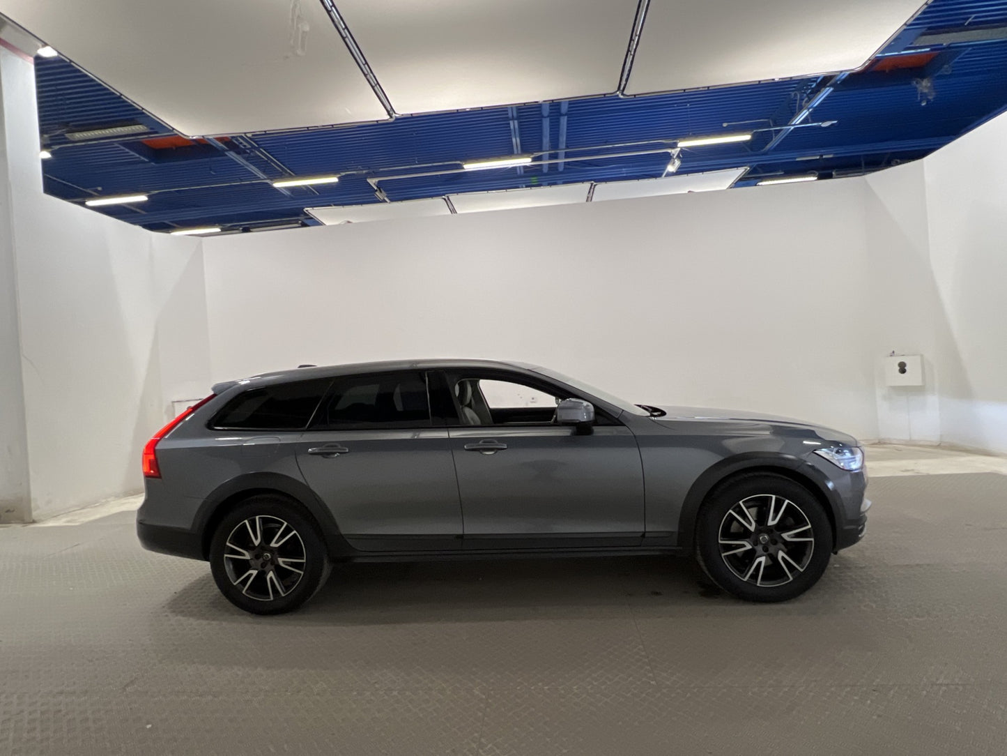 Volvo V90 Cross Country D4 AWD Inscription Pro VOC Värm 360°