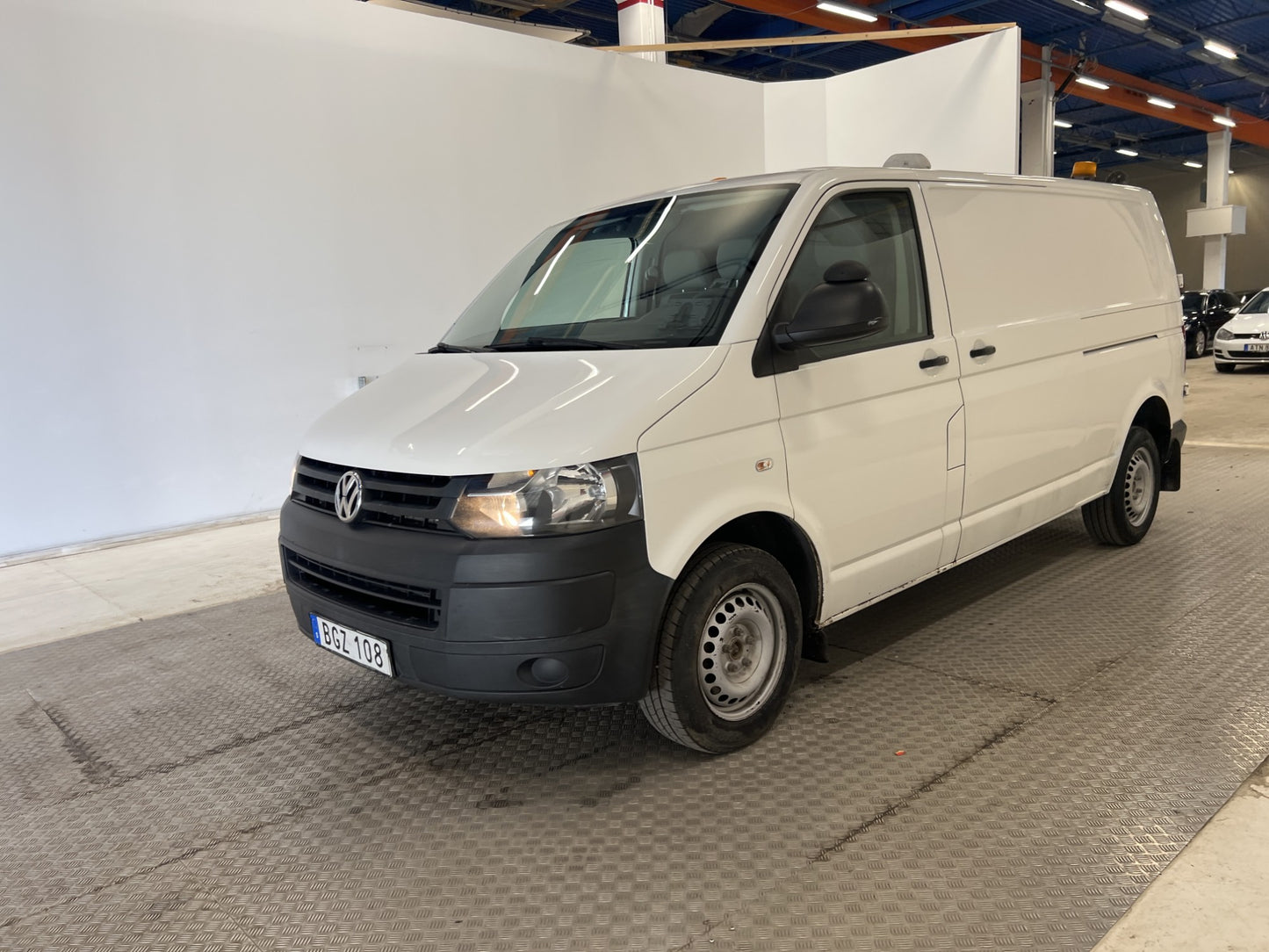 Volkswagen Transporter L2 140hk 4Motion Värmare Drag Moms