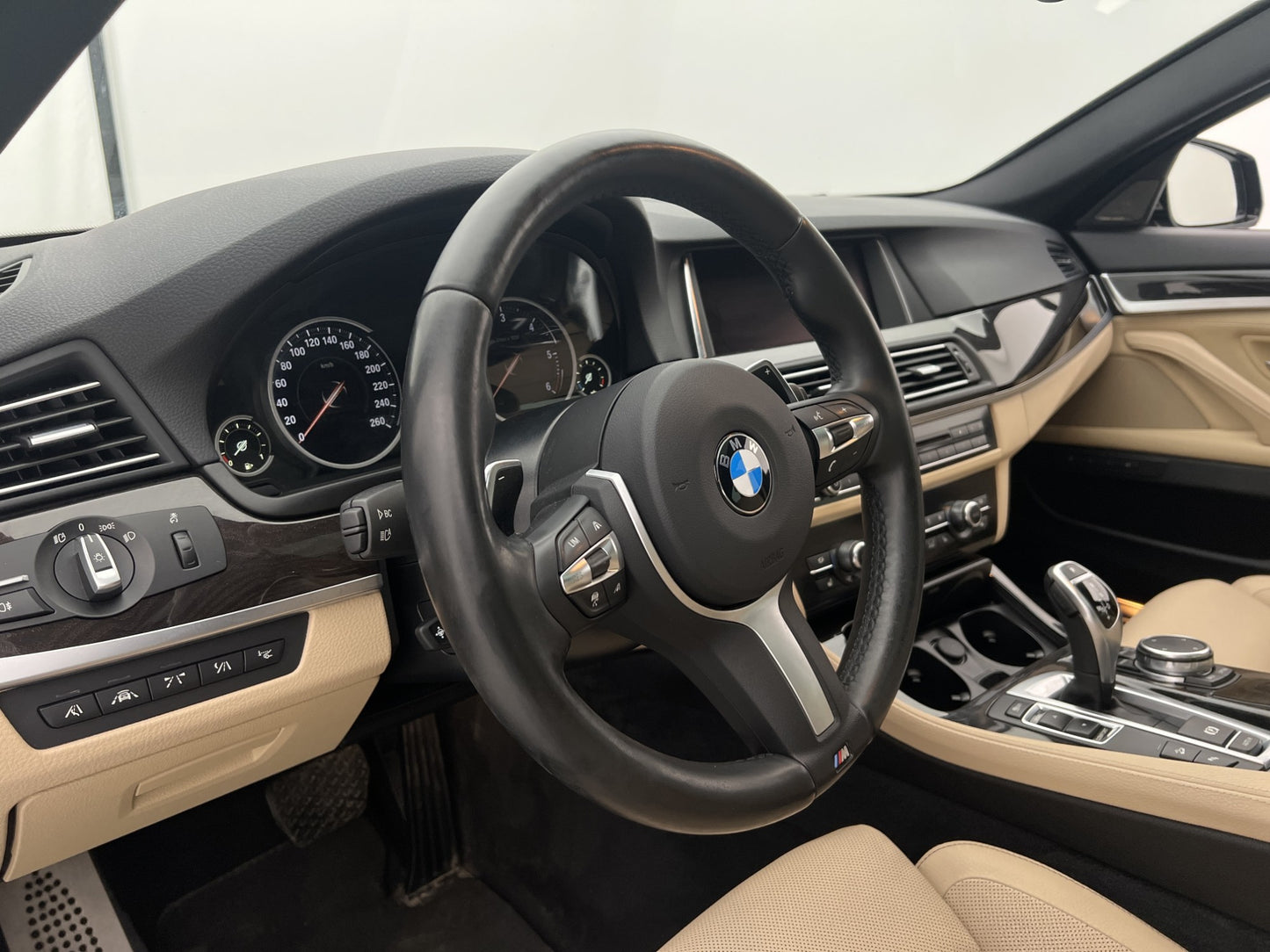 BMW 535 d xDrive Sedan M Sport Innovation Pano H/K Navi Drag