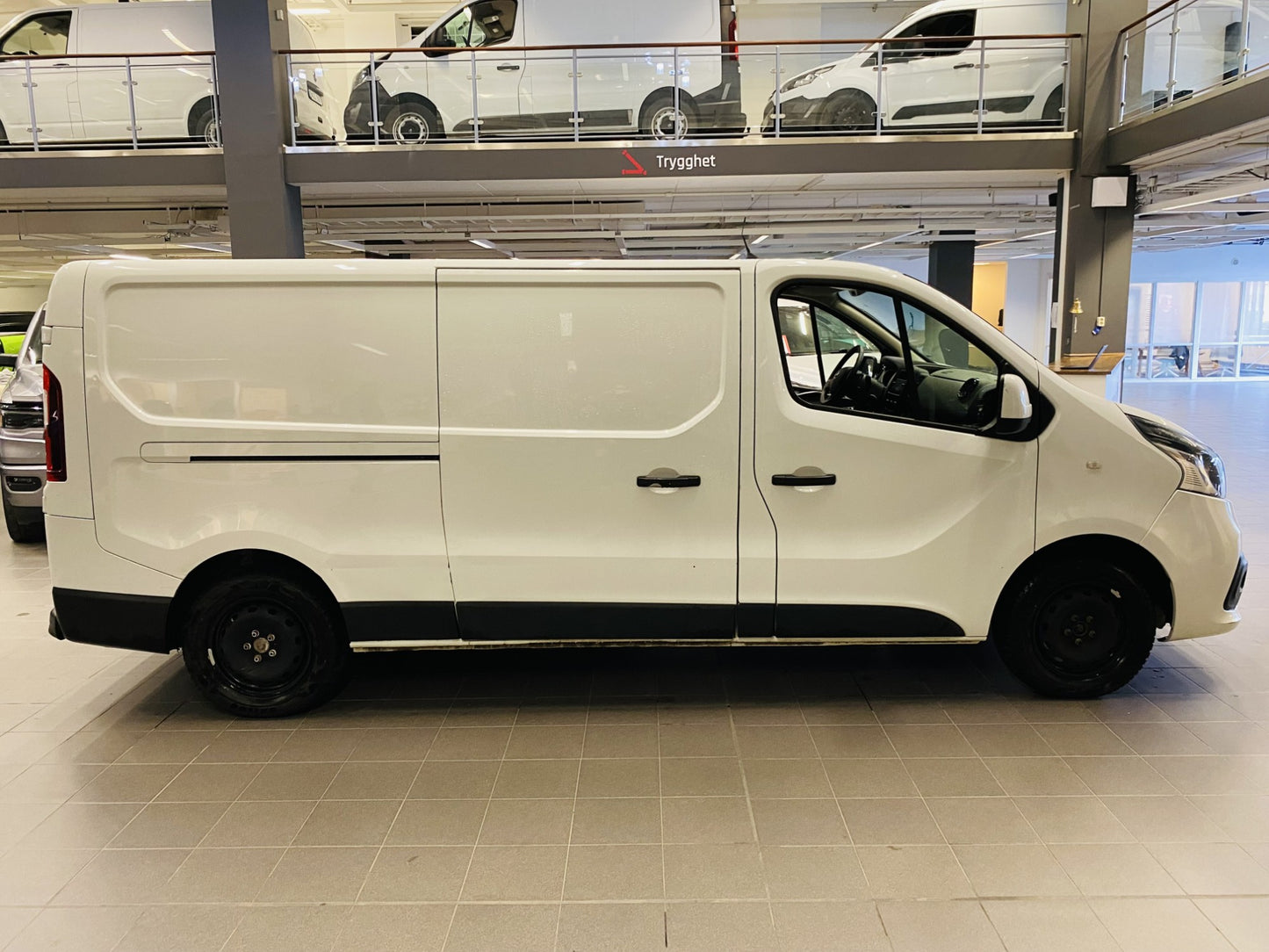 Nissan NV300 1.6 dCi Eu6 120hk Lång Värmare Moms