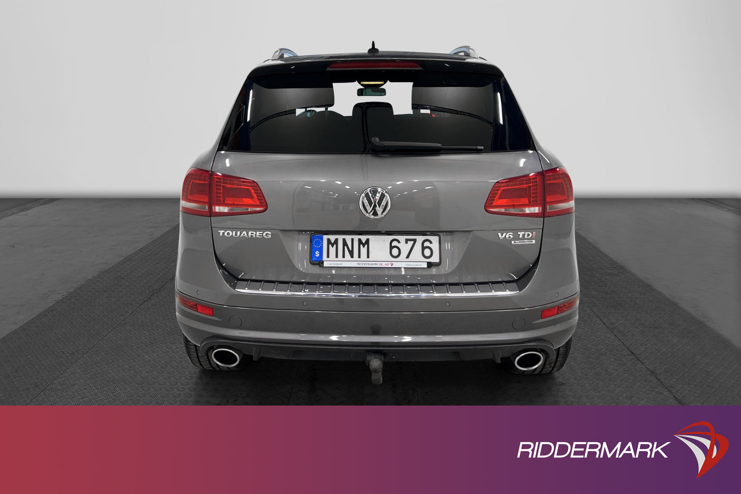 Volkswagen Touareg 3.0 V6 245hk R-line Värm Pano Drag Kamera