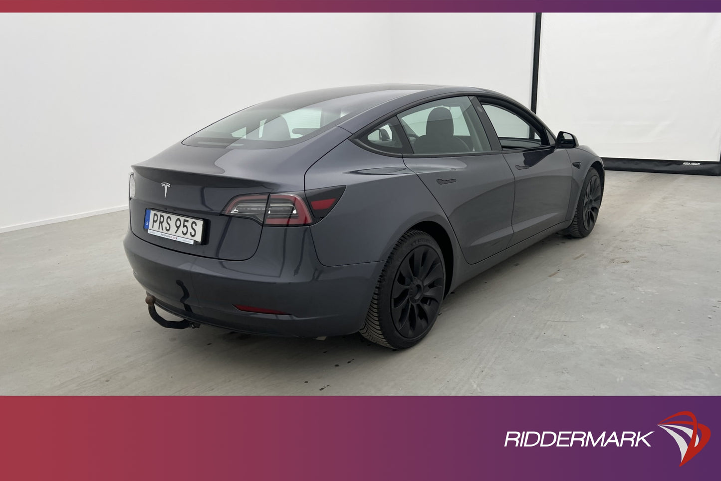 Tesla Model 3 Standard Range Plus En-Bruk Drag Sv.Såld MOMS