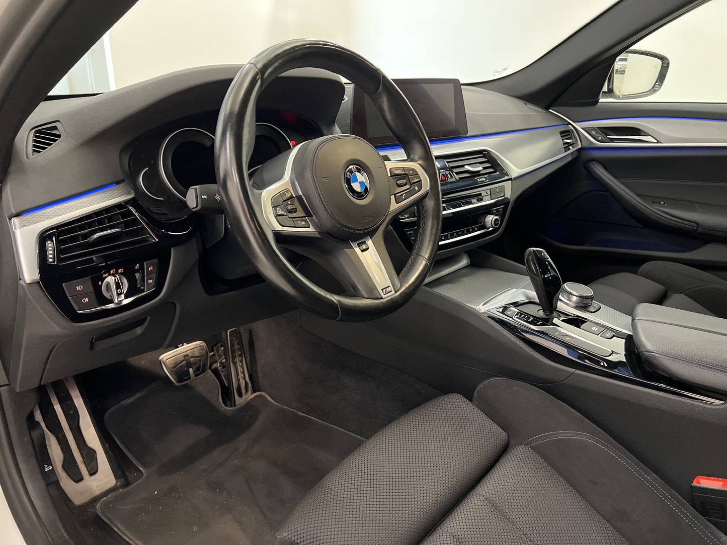 BMW 530e iPerformance Sedan 252hk M Sport Backkamera Navi