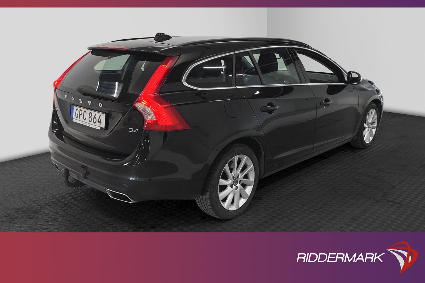 Volvo V60 D4 181hk Momentum Taklucka D-värm Navi VOC BLIS