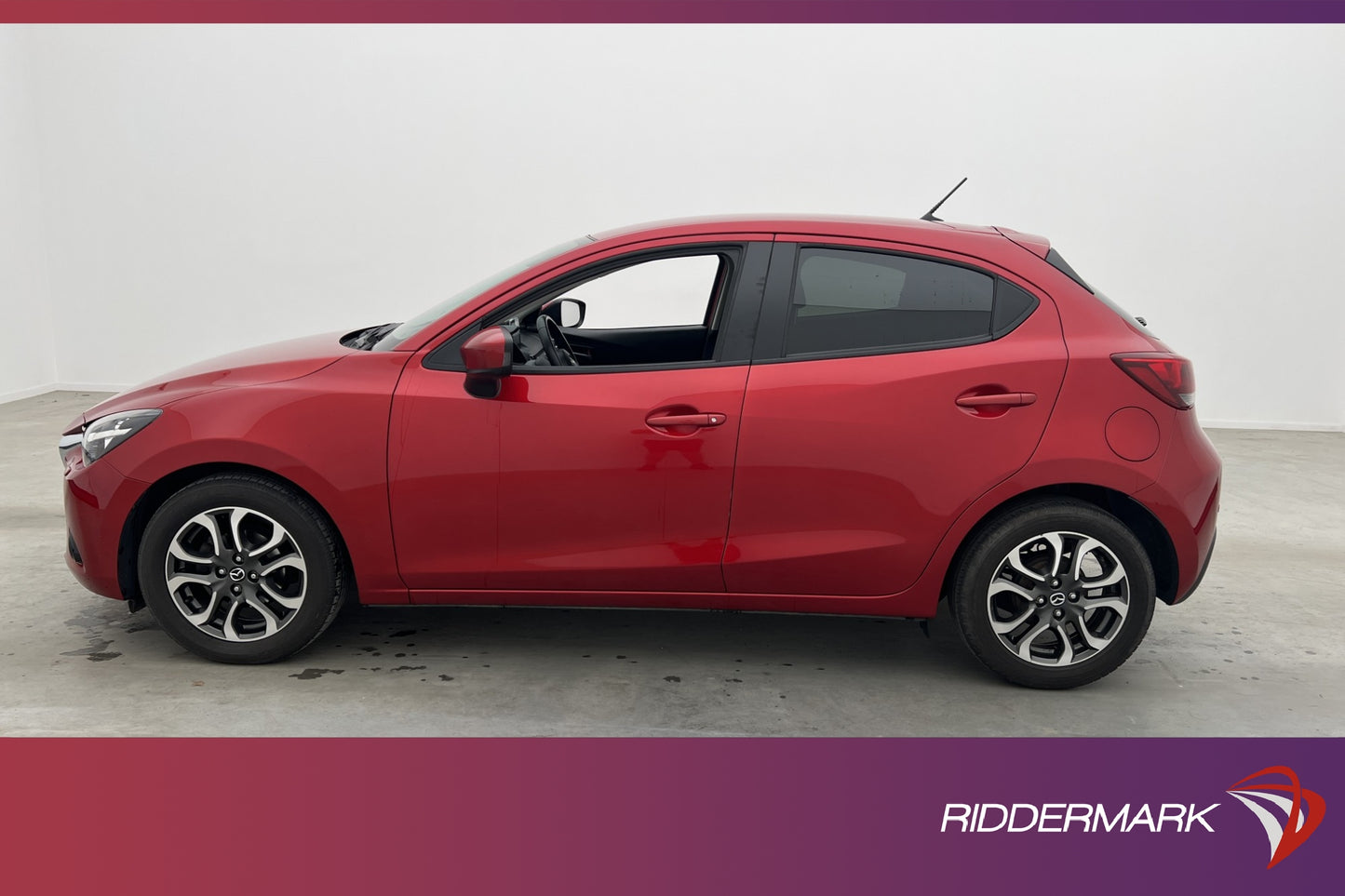 Mazda 2 1.5 SKYACTIV-G 90hk Vision Navi Sensorer Välservad