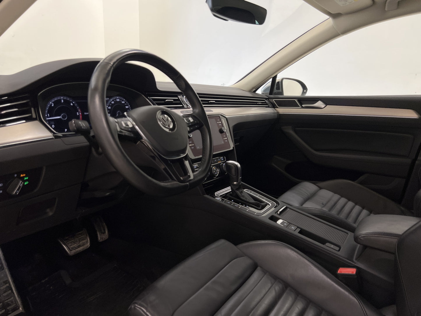 Volkswagen Passat Alltrack 4M 190hk Executive D-värm Cockpit