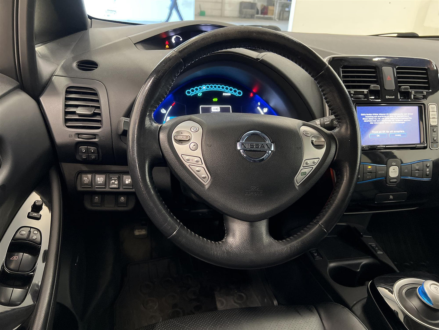 Nissan Leaf 24kWh Tekna 360° BOSE Skinn Navigation