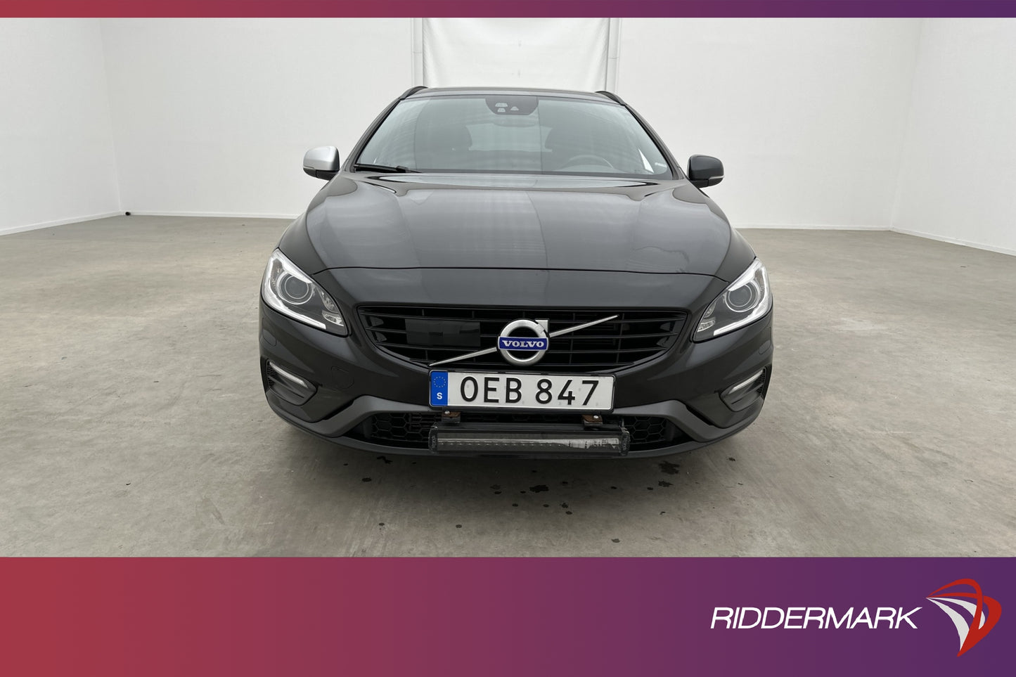 Volvo V60 T4 190hk R-Design Bkamera VOC P-Värm Nyservad BLIS