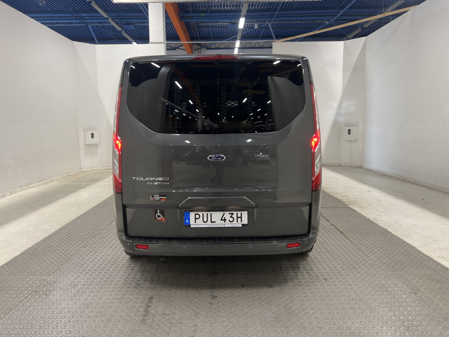 Ford Tourneo Custom Lång 2.0 Värmare Handikappanpassad Ramp