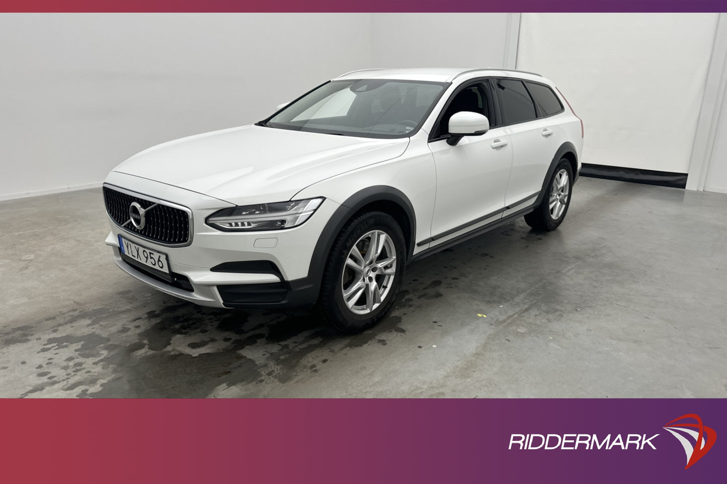 Volvo V90 Cross Country D4 AWD Momentum VOC D-Värmare Drag