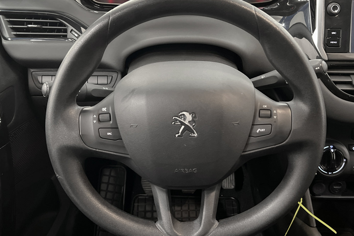 Peugeot 208 1.2 VTi 82hk En-brukare Välservad 0,45l/mil