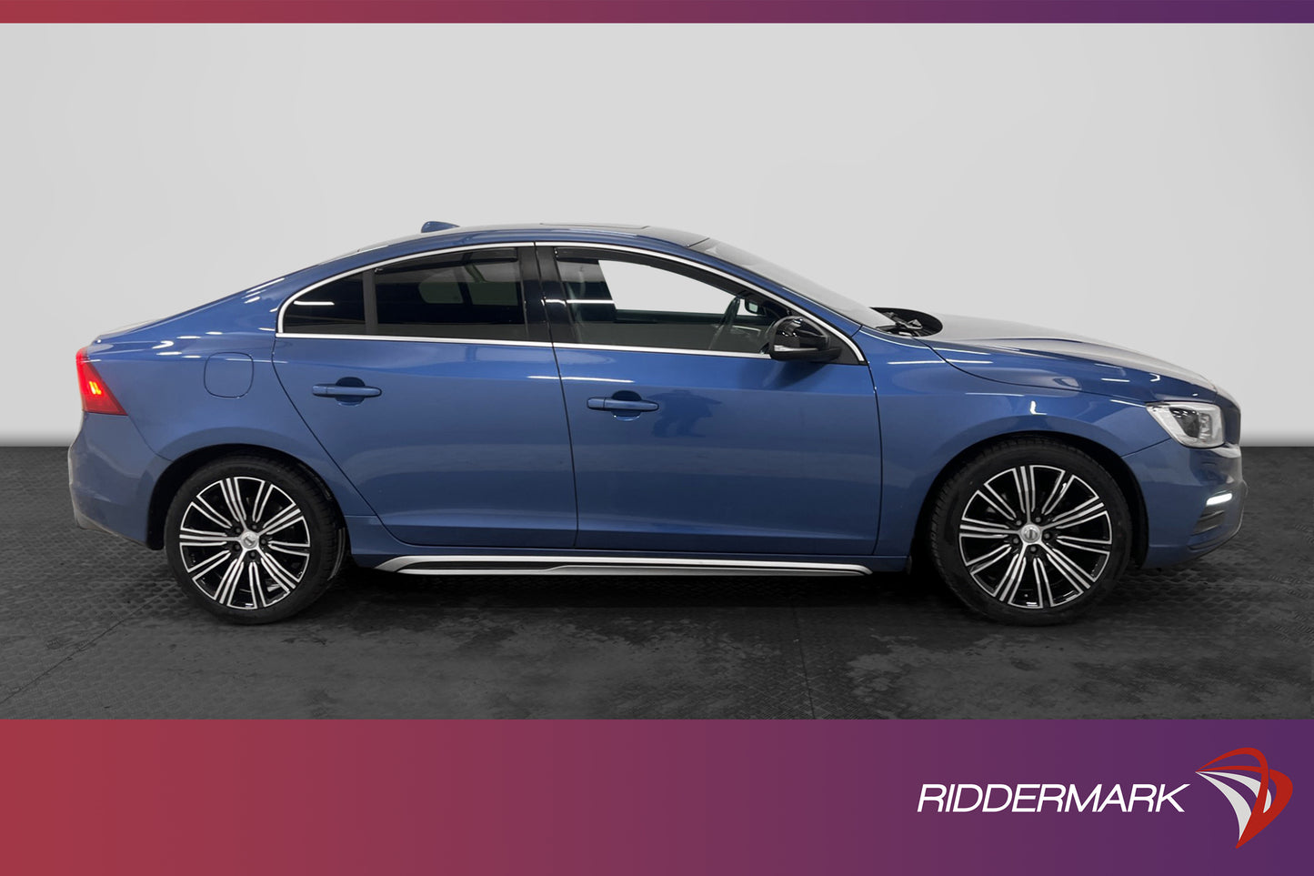 Volvo S60 D4 190hk R-Design VOC Taklucka Värm Navi Sensorer