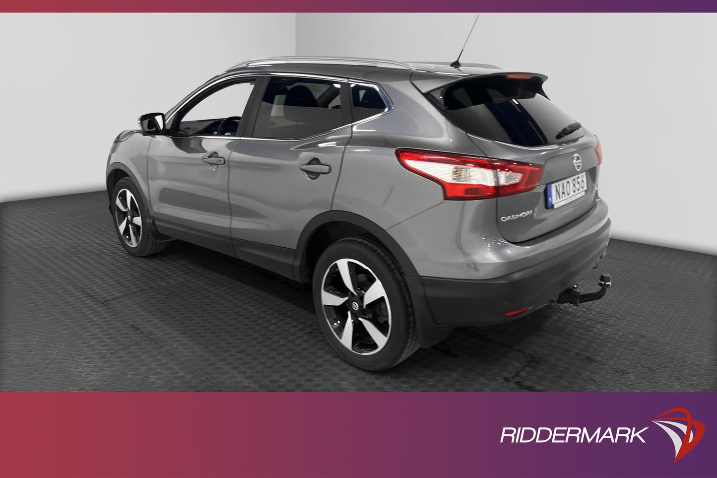 Nissan Qashqai 1.2 DIG-T 115hk Pano 360°Kamera Navi Keyless