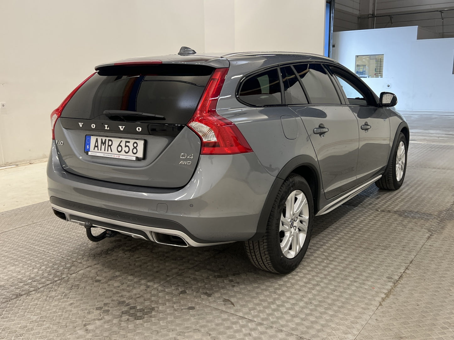 Volvo V60 Cross Country D4 AWD 190hk Summum VoC Navi Drag