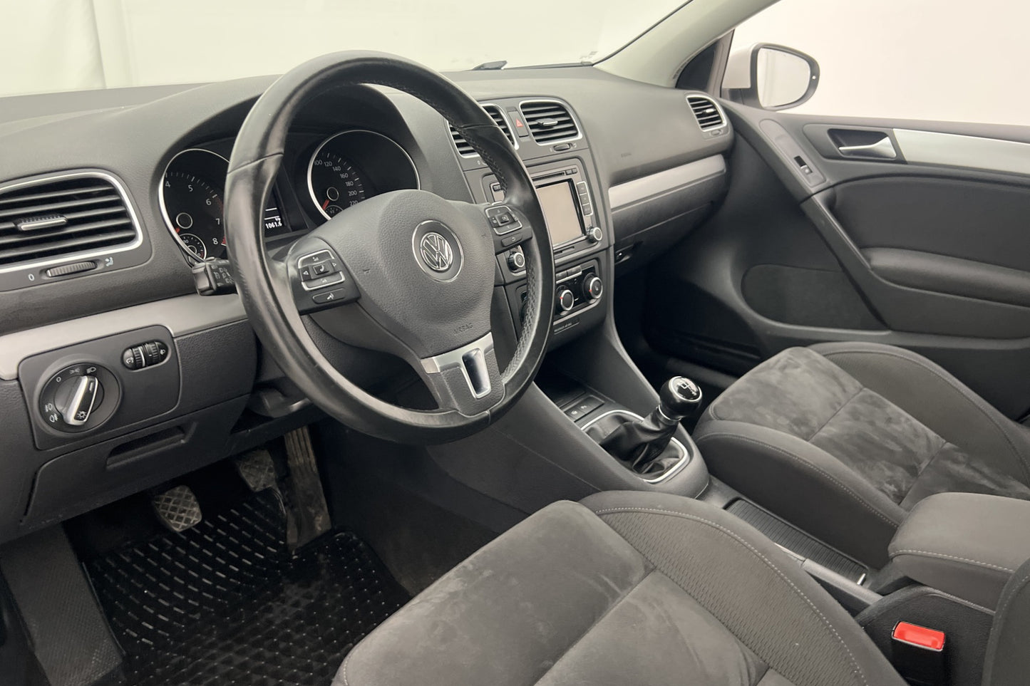 Volkswagen Golf 1.4 TSI 160hk R-Line Kamera Sensorer Välserv