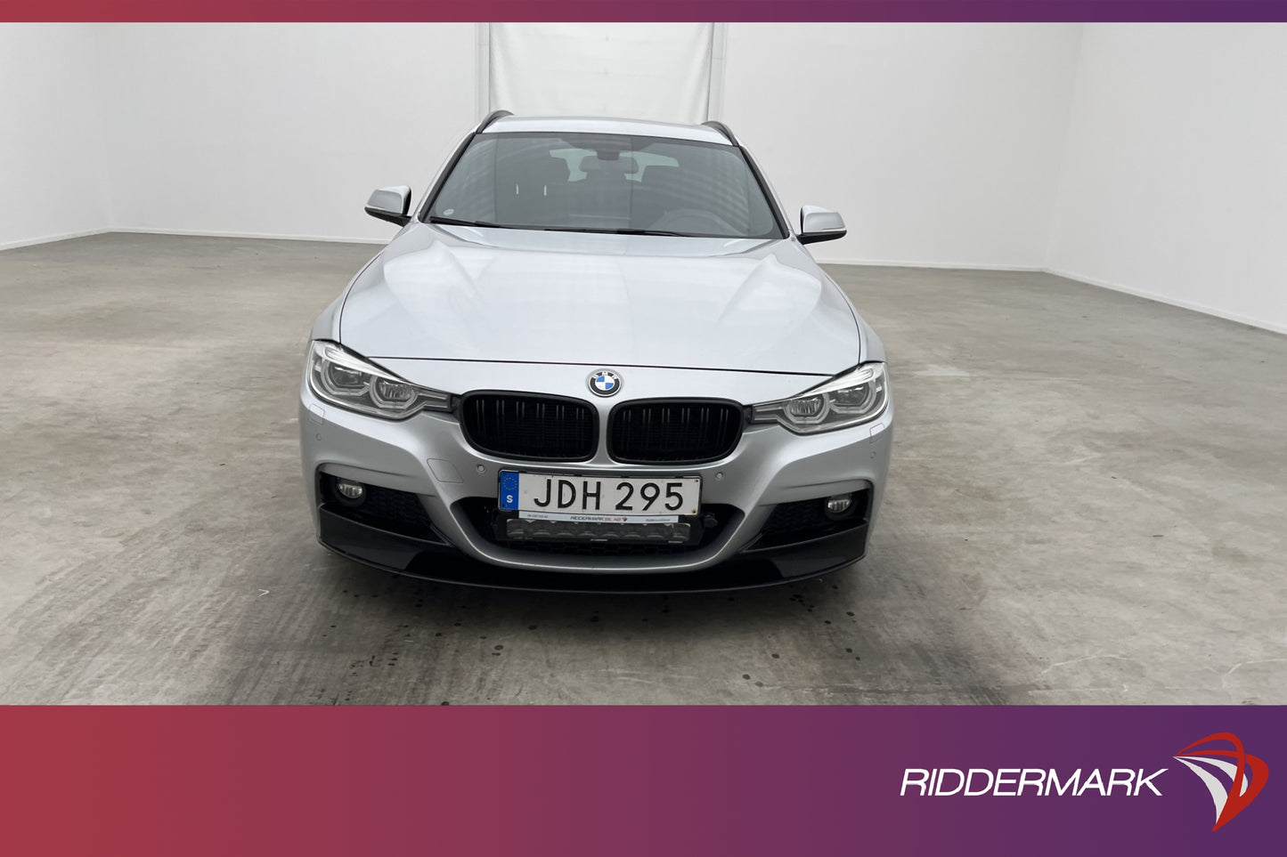 BMW 320 d xDrive Touring M Sport Navi Värmare Sensorer Drag