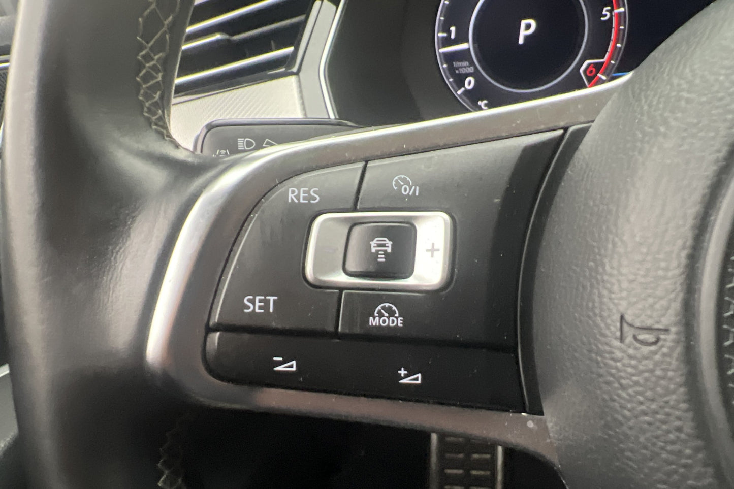 Volkswagen Arteon TDI 4M 190hk R-Line Cockpit Pano Navi Drag