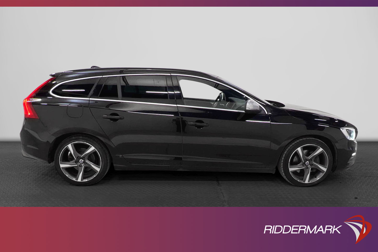 Volvo V60 D4 AWD 190hk R-Design Skinn Navi T-lucka VOC Drag