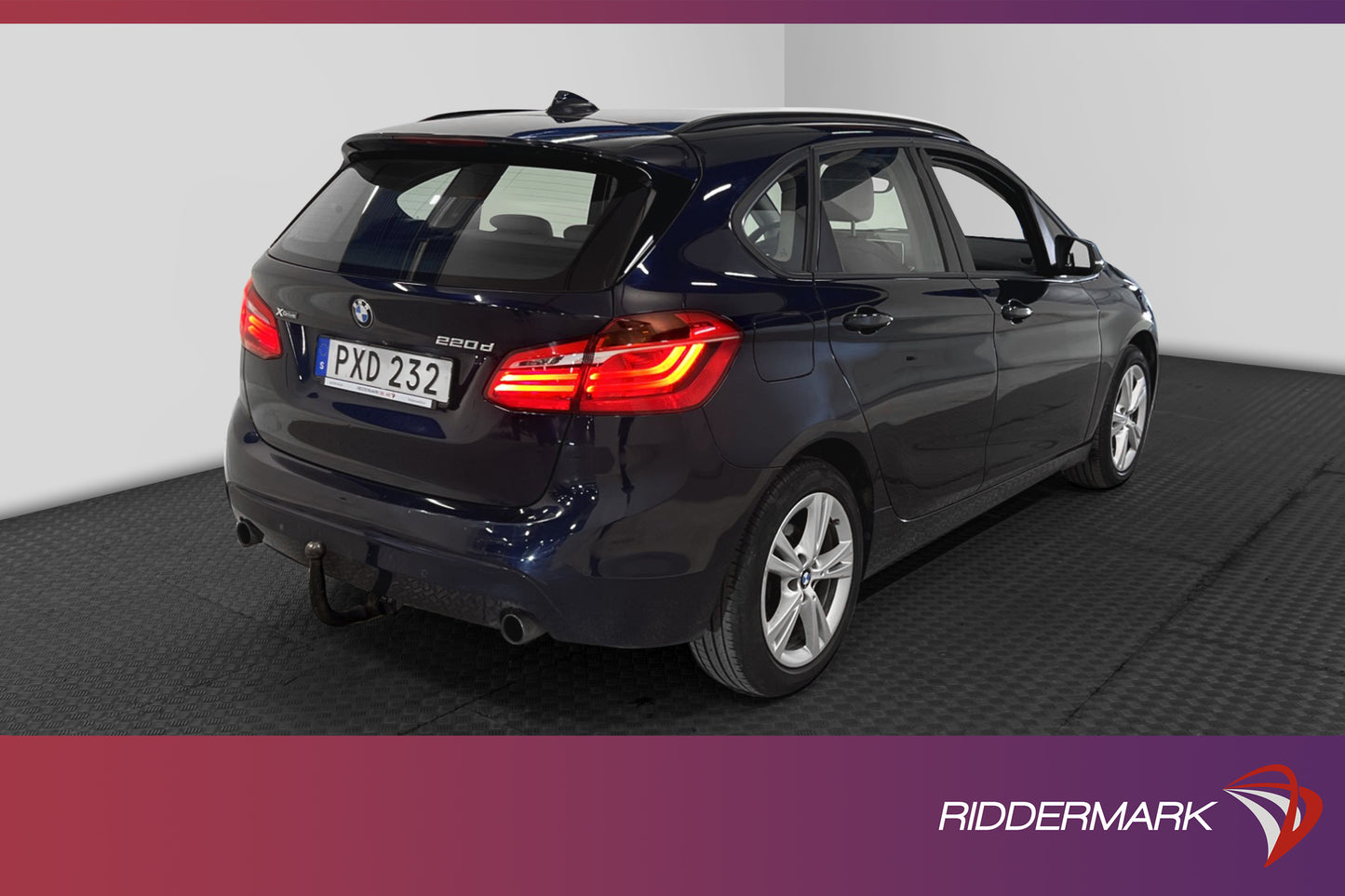 BMW 220d xDrive Active Tourer Sport line B-kamera Skinn Drag