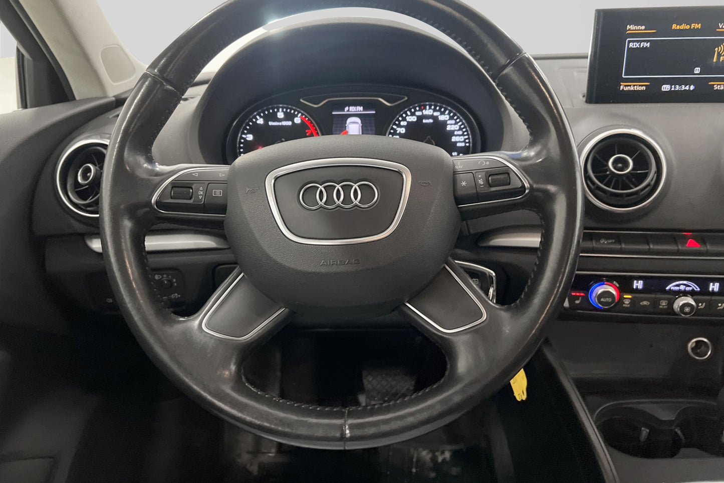 Audi A3 Sportback g-Tron TFSI 110hk Proline Värmare Sensorer