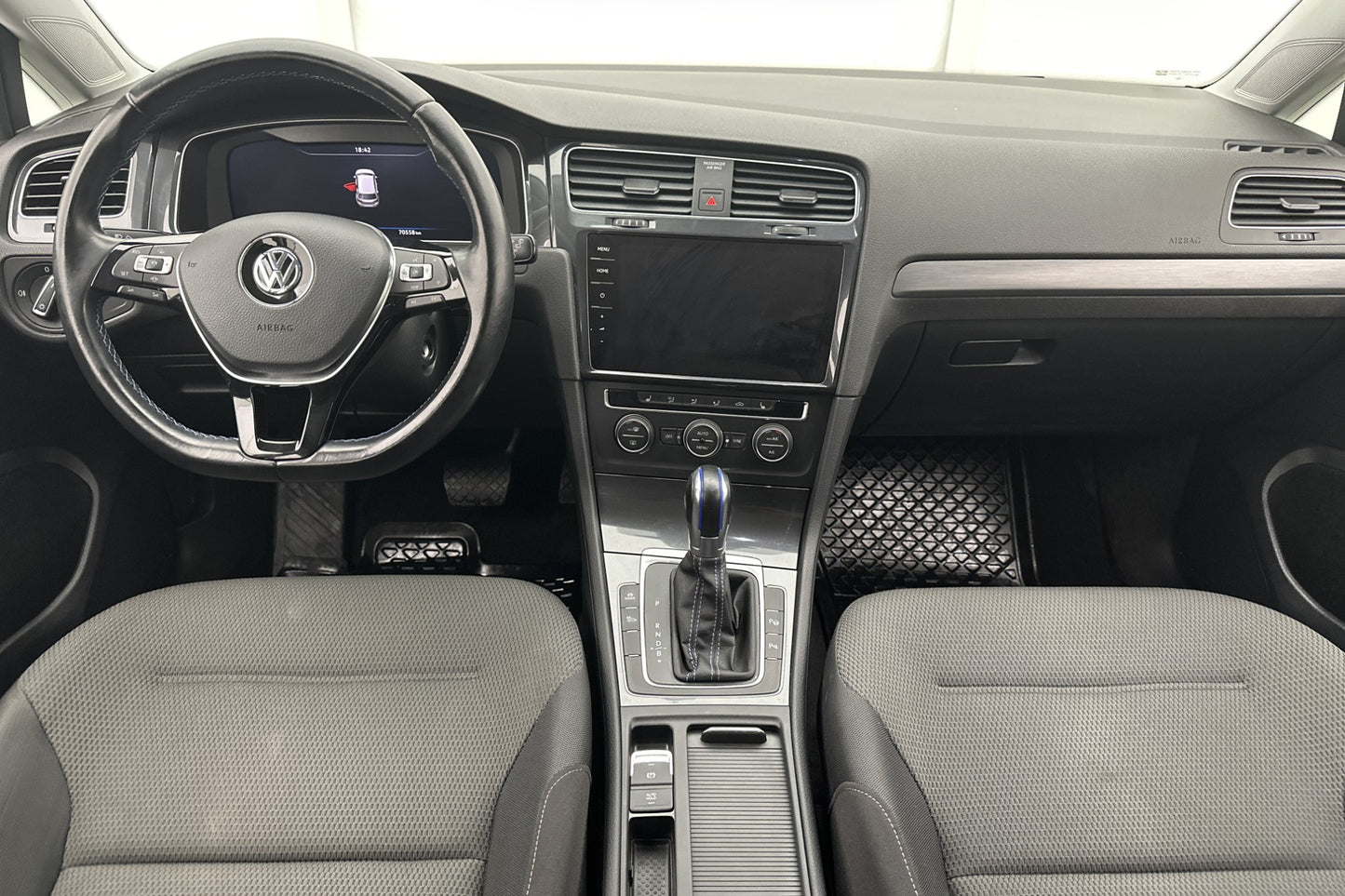 Volkswagen E-Golf 35.8 kWh 115hk Active info Navi CarPlay