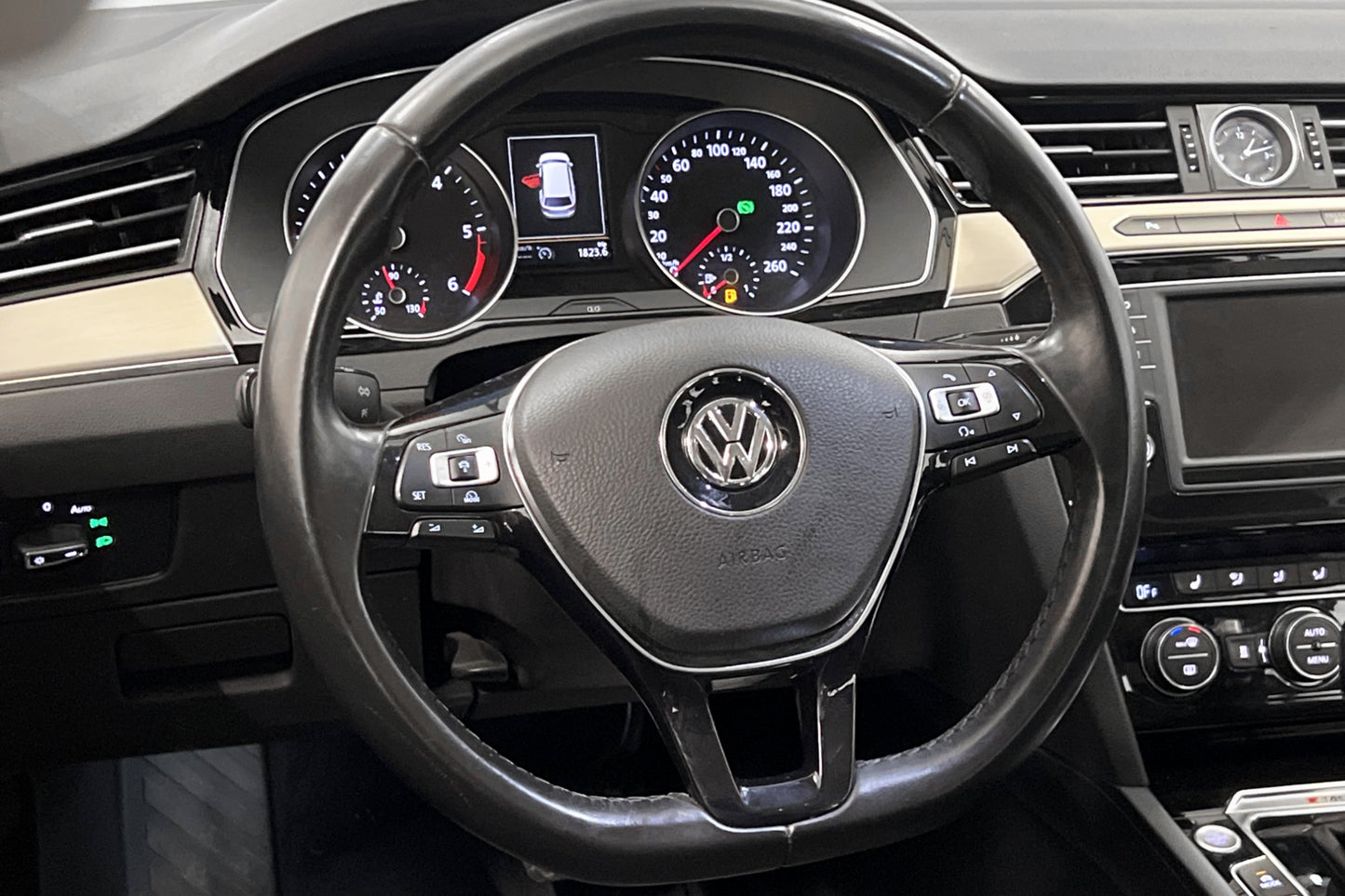 Volkswagen Passat 2.0 TDI 4MOTION 190hk Värmare Dragpkt