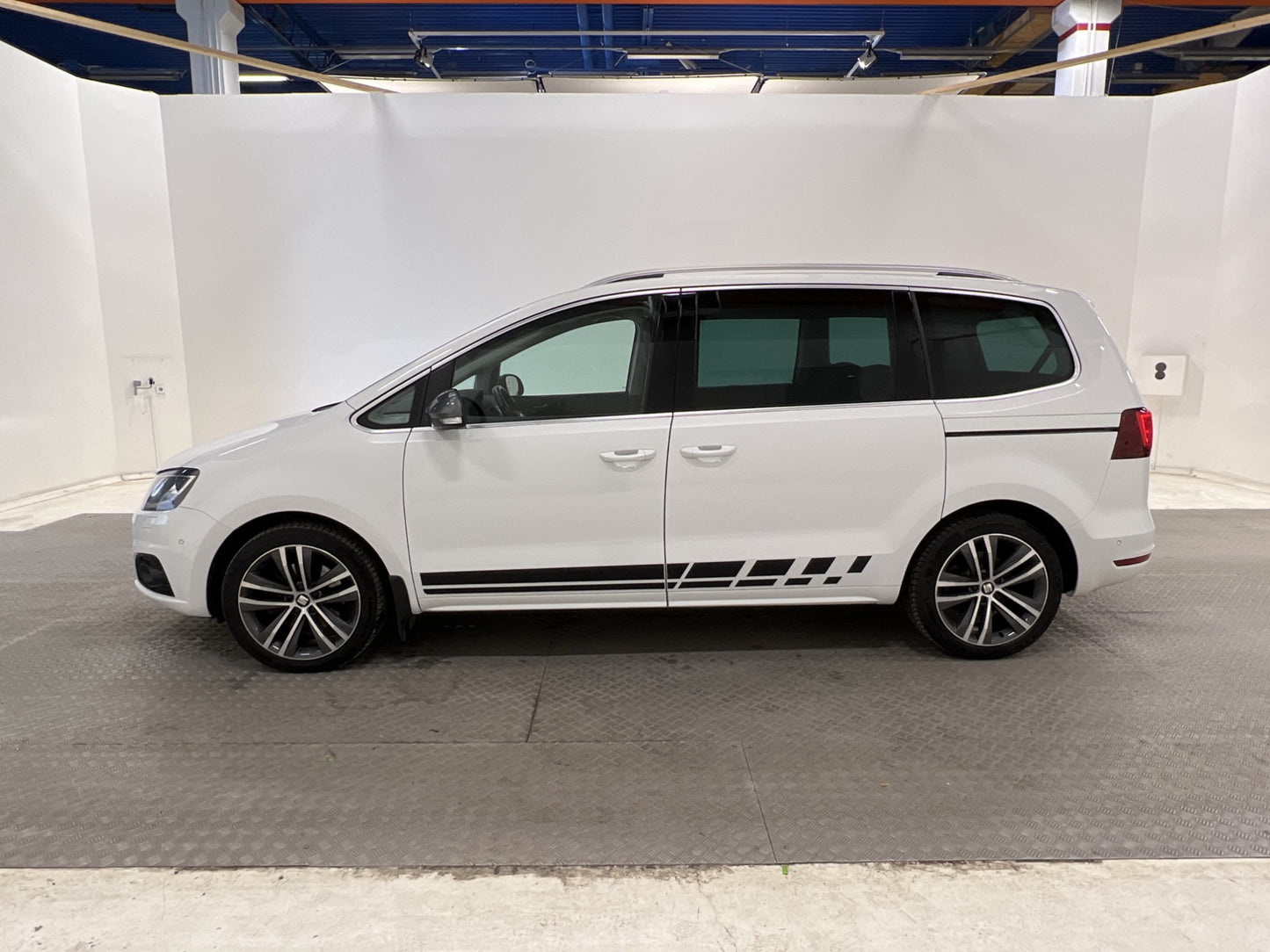 SEAT Alhambra 2.0 TDI 4Drive FR-Line 7-sits Kamera Värmare