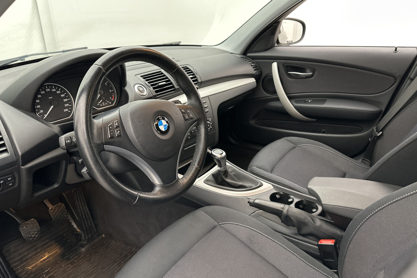 BMW 116 i 122hk Advantage Comfort Värmare Sensorer Välservad