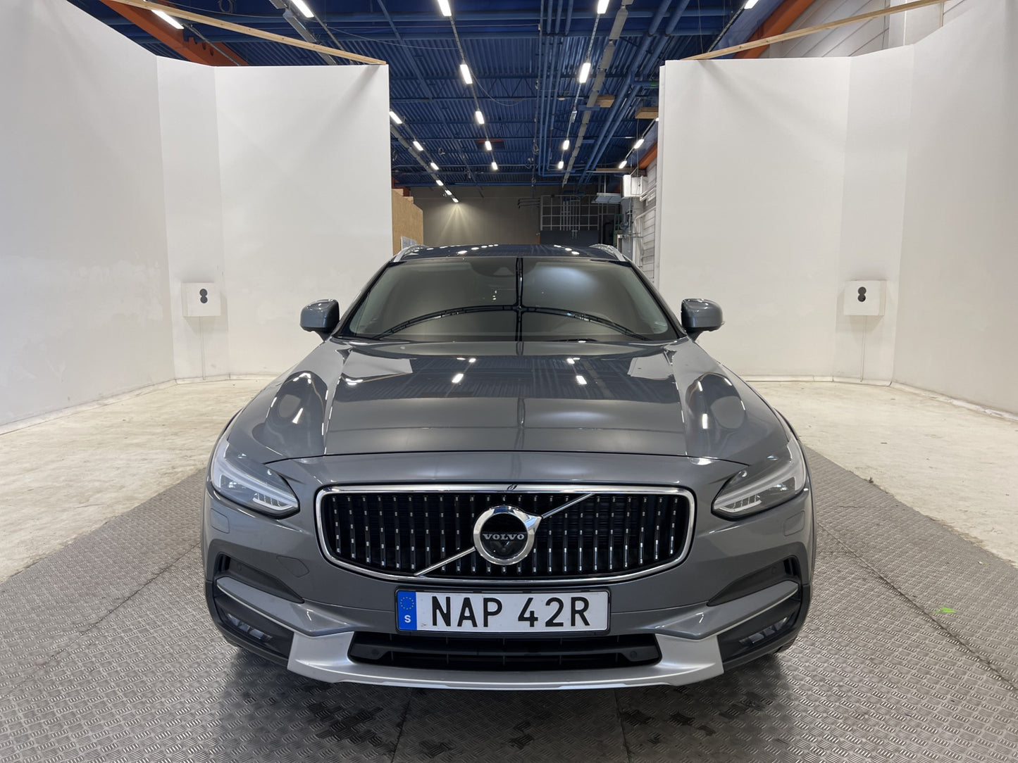 Volvo V90 Cross Country D4 AWD D-Värm VOC Skinn HUD 360° GPS