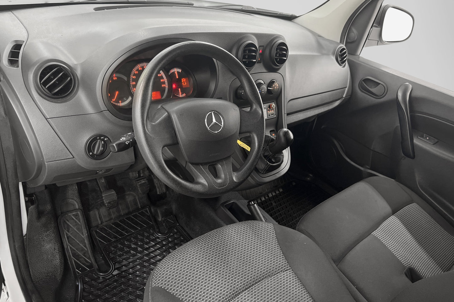 Mercedes-Benz Citan 109CDI Ny-Kamrem Nyservad Moms