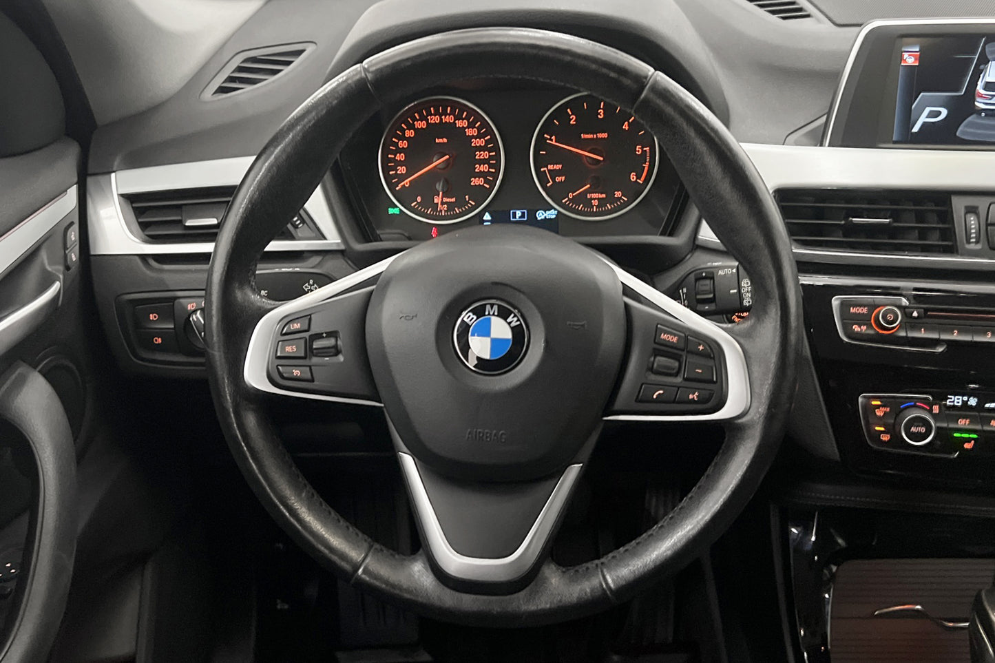 BMW X1 xDrive20d 190hk Sport line HiFi Drag Välserv 0,5l/mil