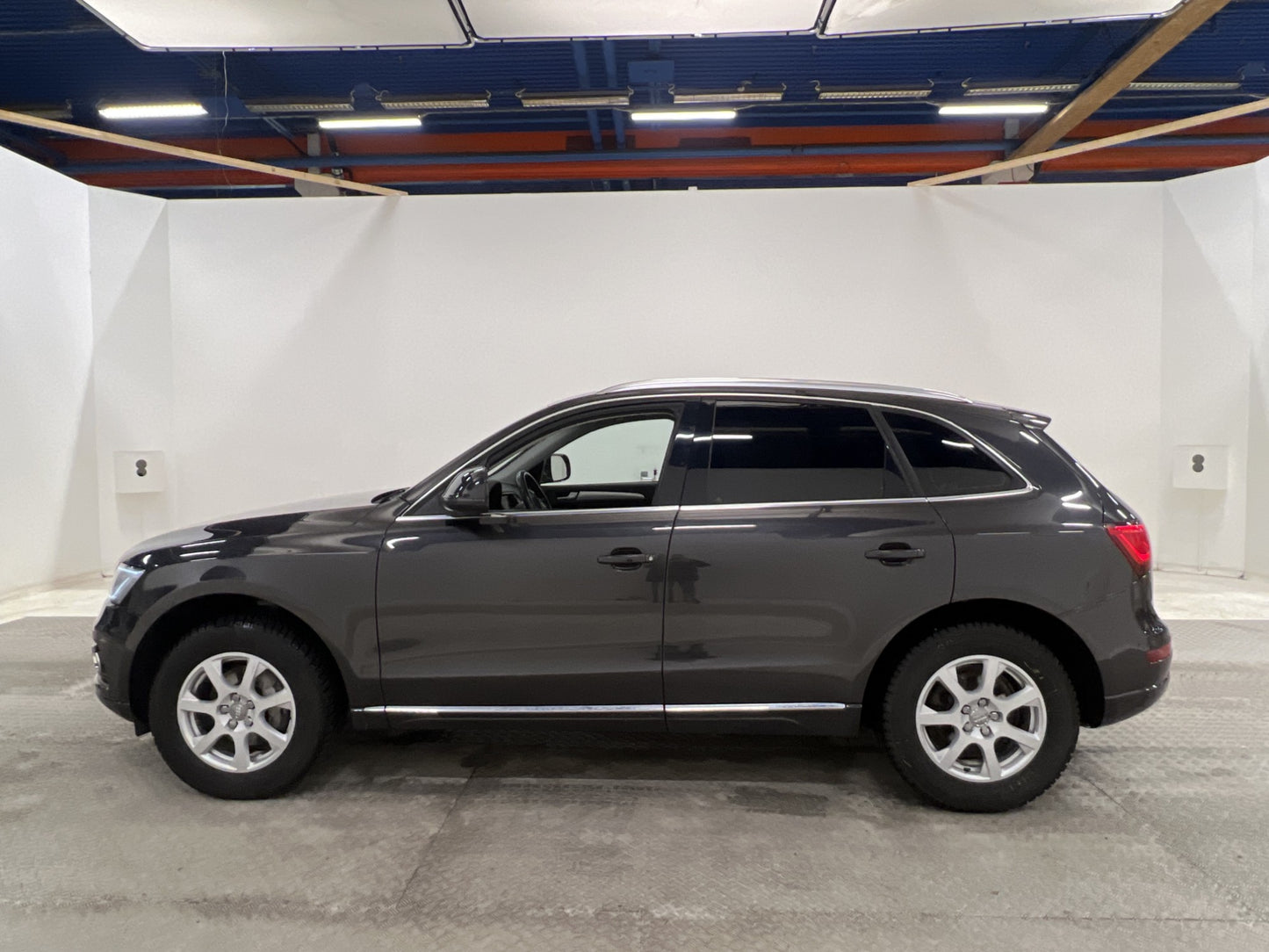 Audi Q5 TDI Quattro 177hk Design Panorama Sensorer Halvskinn