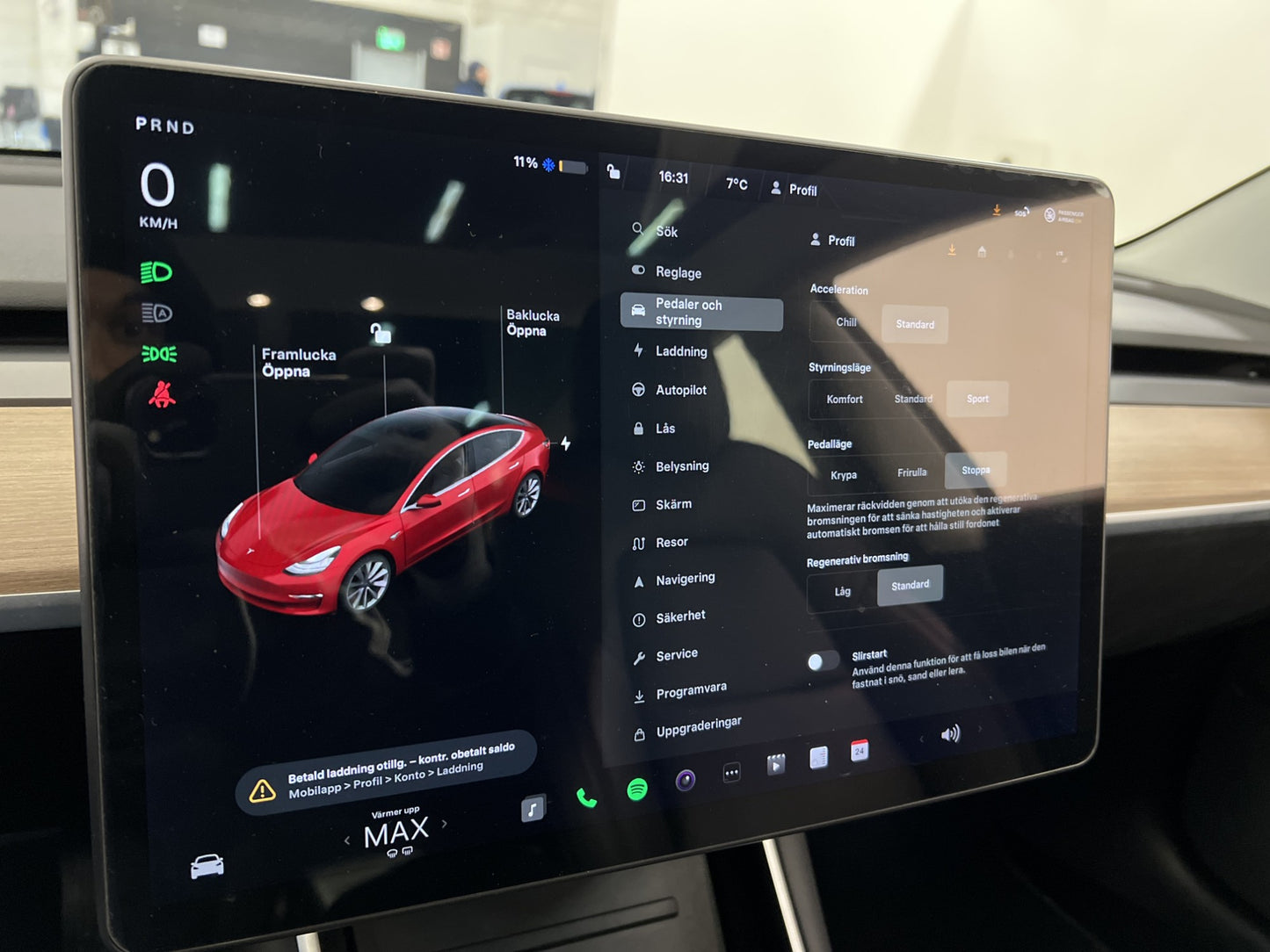 Tesla Model 3 Long Range AWD 440hk Autopilot Svensksåld