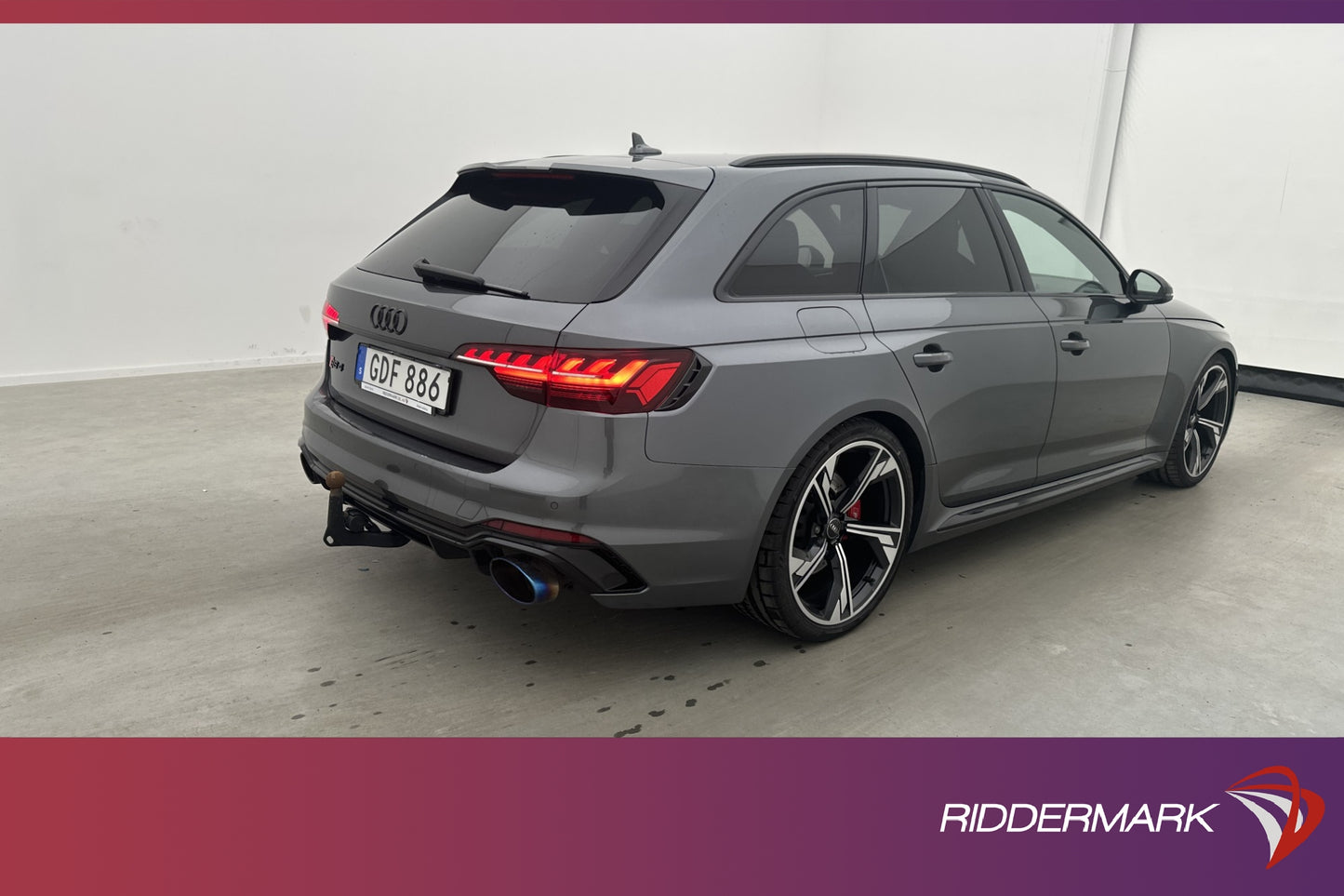 Audi RS 4 Quattro 450hk Milltek Pano B&O RS-Design Drag