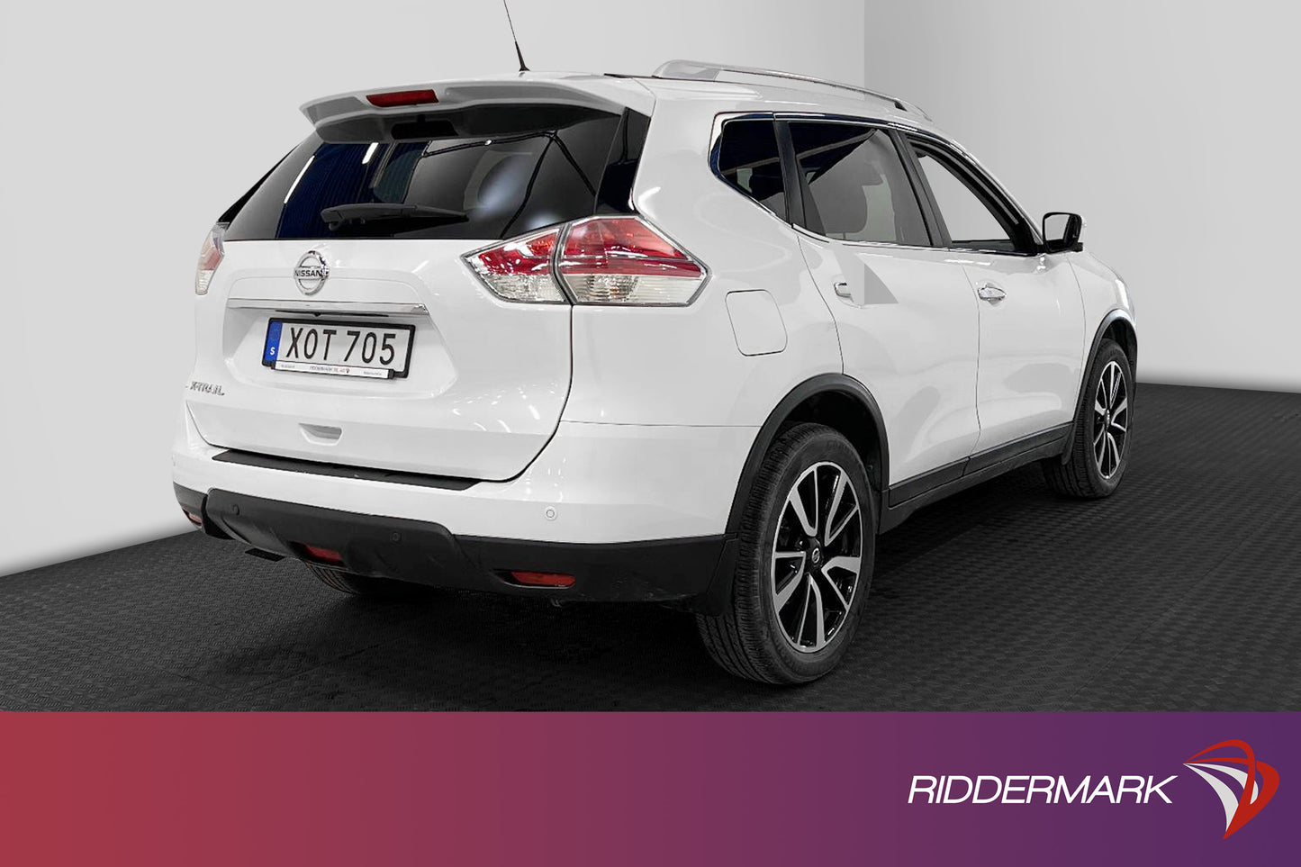 Nissan X-Trail 2.0 dCi 177hk 4x4 Skinn Panorama 360° Navi