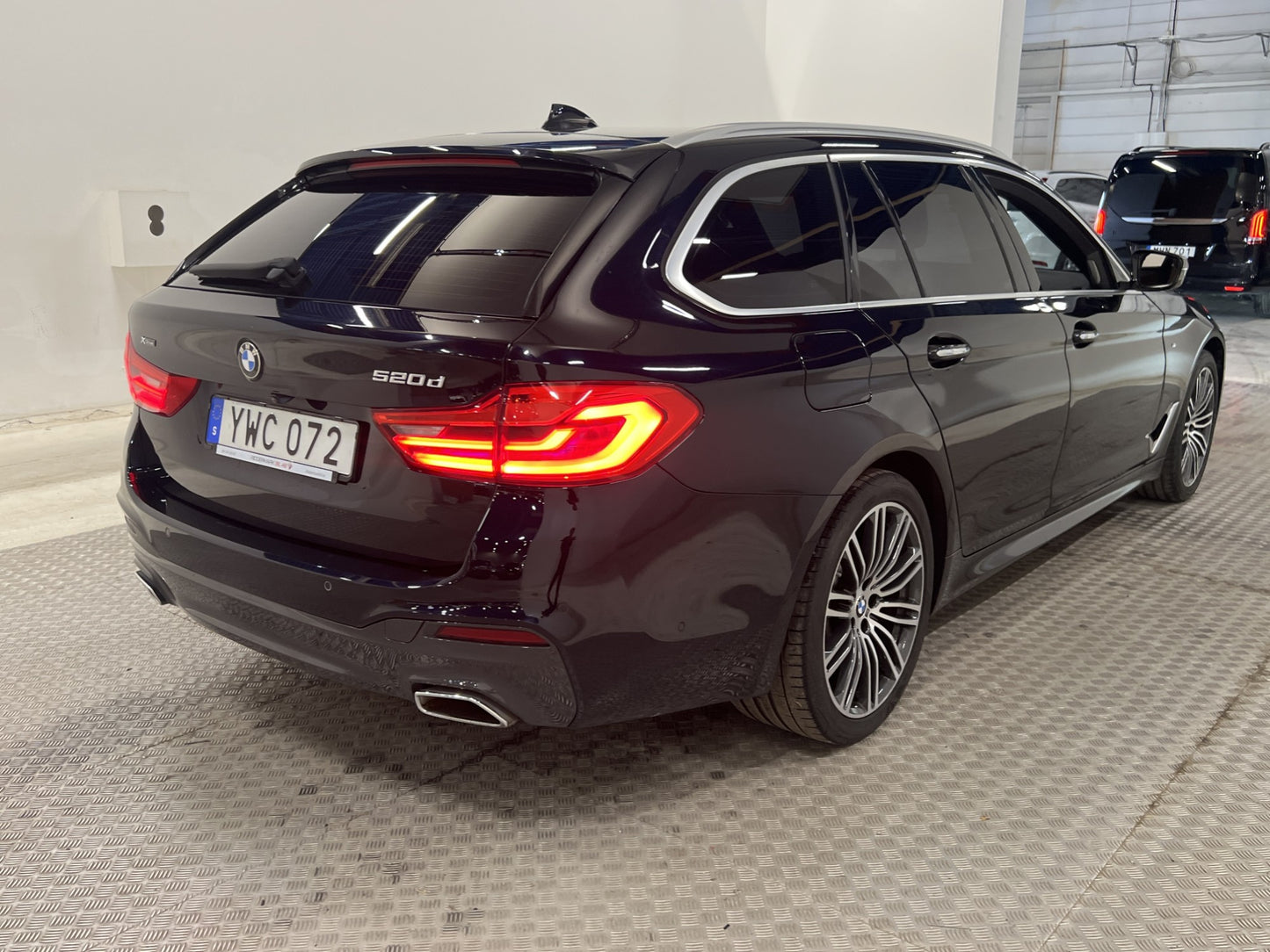 BMW 520d xDrive 190hk M-Sport Pano Cockpit Skinn 360° H/K