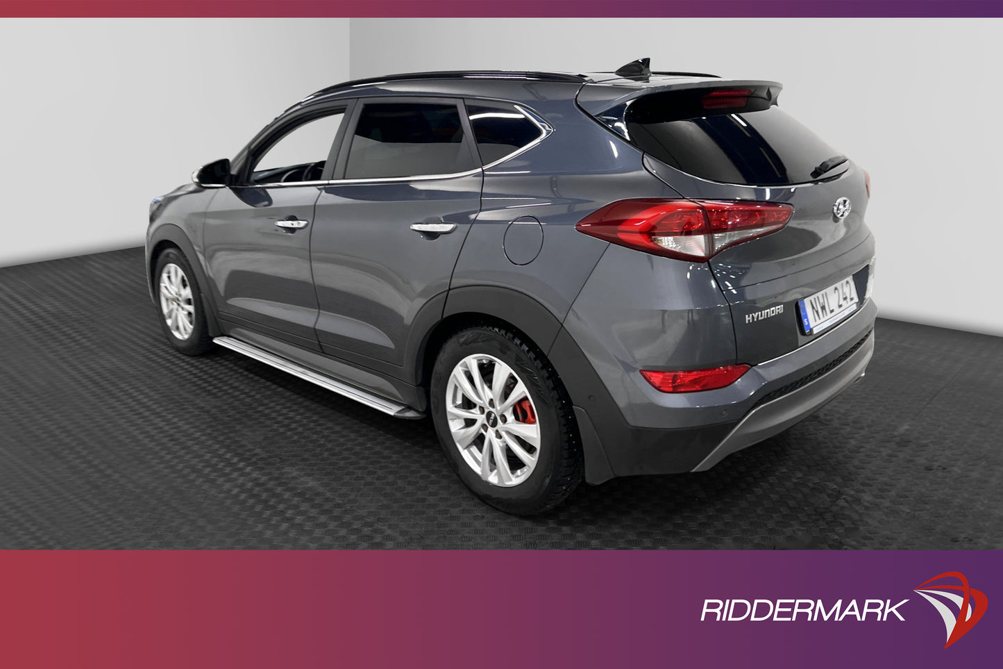 Hyundai Tucson 1.6 T-GDI 4WD Premium Navi Pano B6-kam 177hk