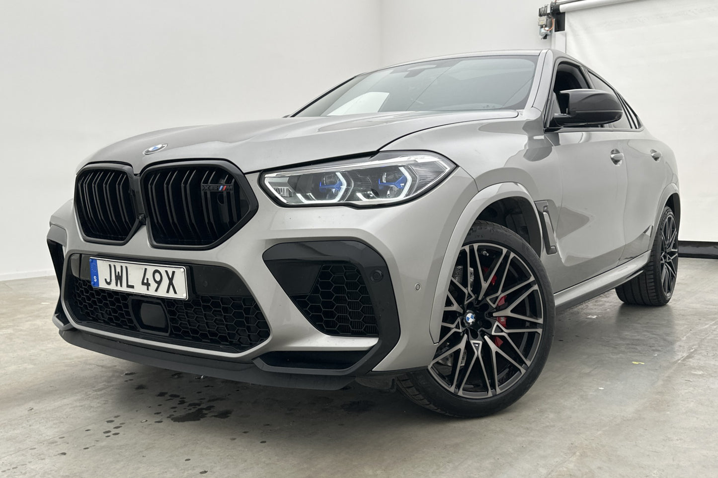 BMW X6 M Competition 625hk B&W Kolfiber Sky Lounge Drag MOMS