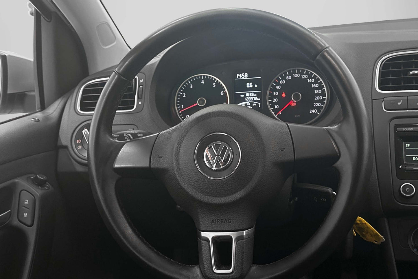 Volkswagen Polo 1.2 TSI 90hk R-Line Värmare Sensorer Välserv