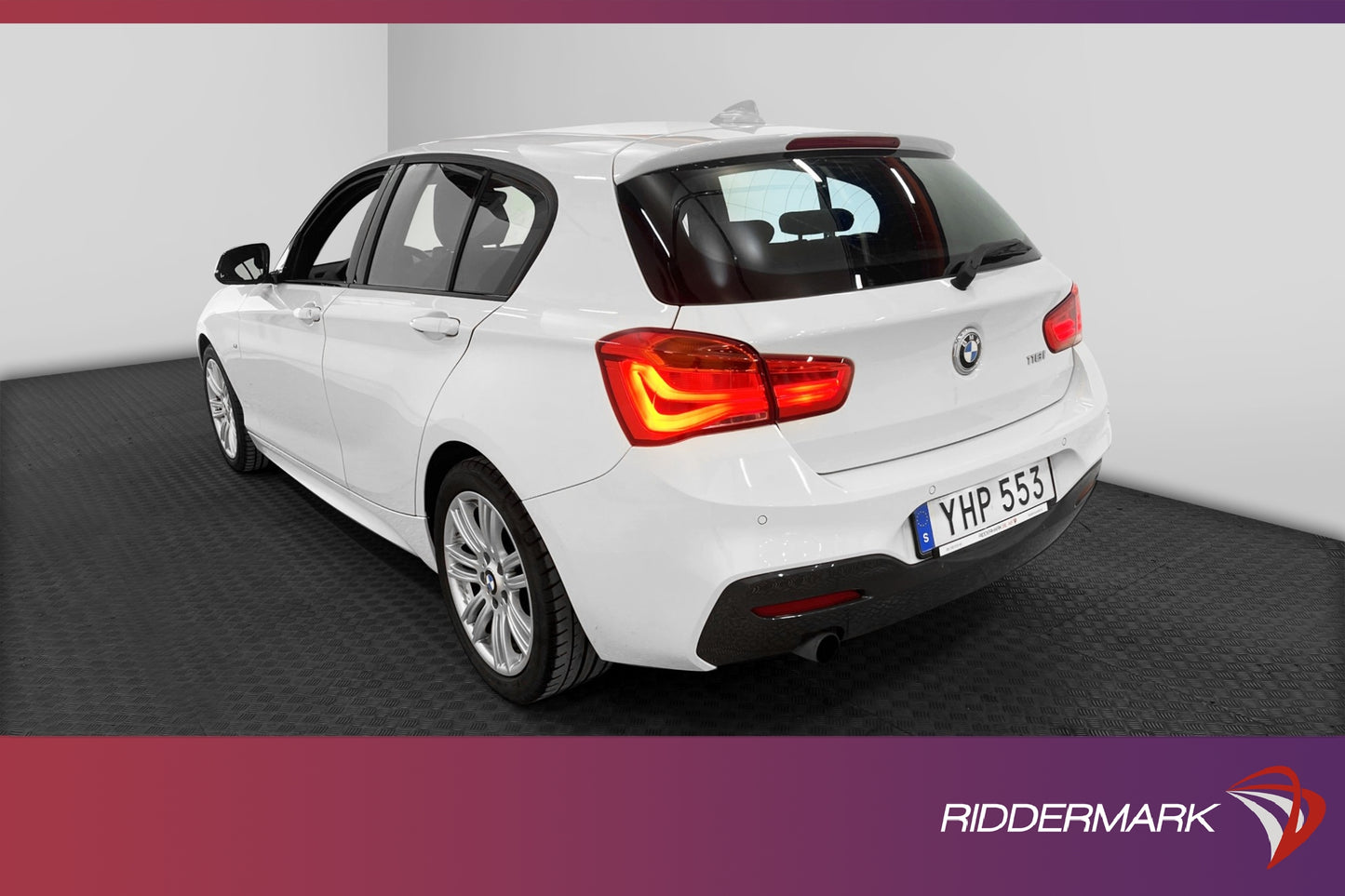 BMW 118i 136hk M Sport Shadow Sensorer LED ISOFIX 0.53L/mil